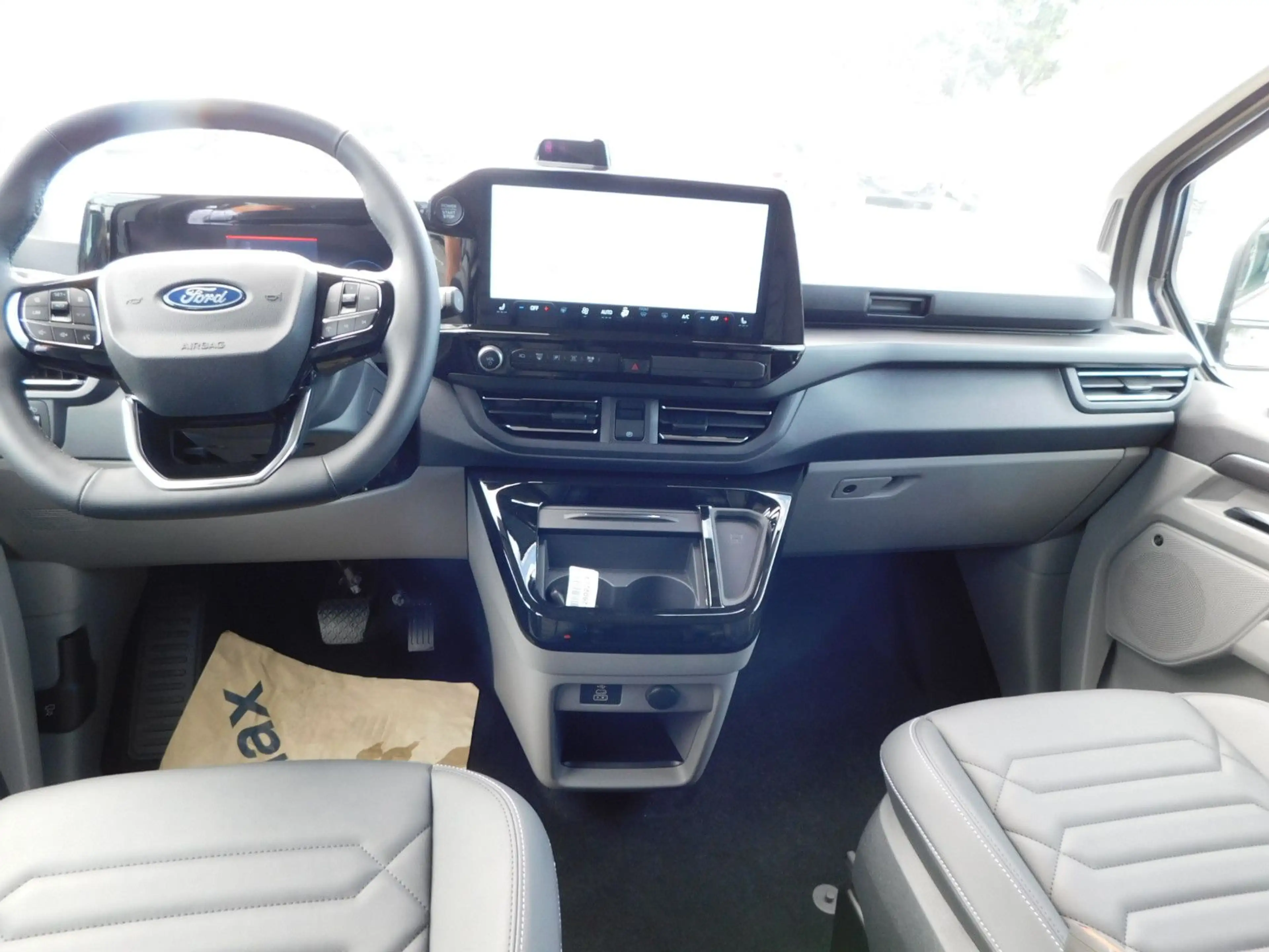Ford Tourneo Custom 2.0 L1 Autom Titanium X B&O — photo 14