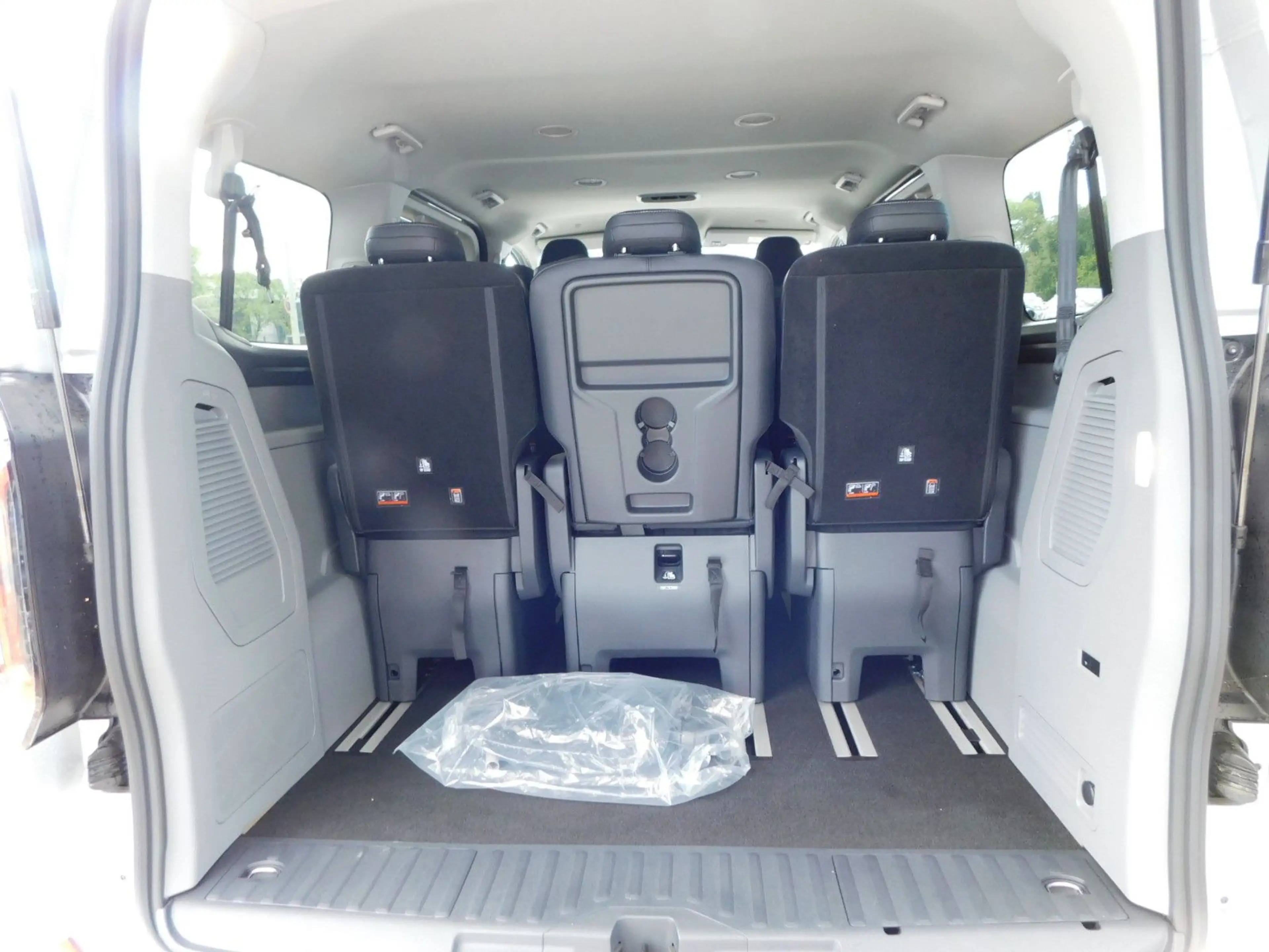 Ford Tourneo Custom 2.0 L1 Autom Titanium X B&O — photo 15