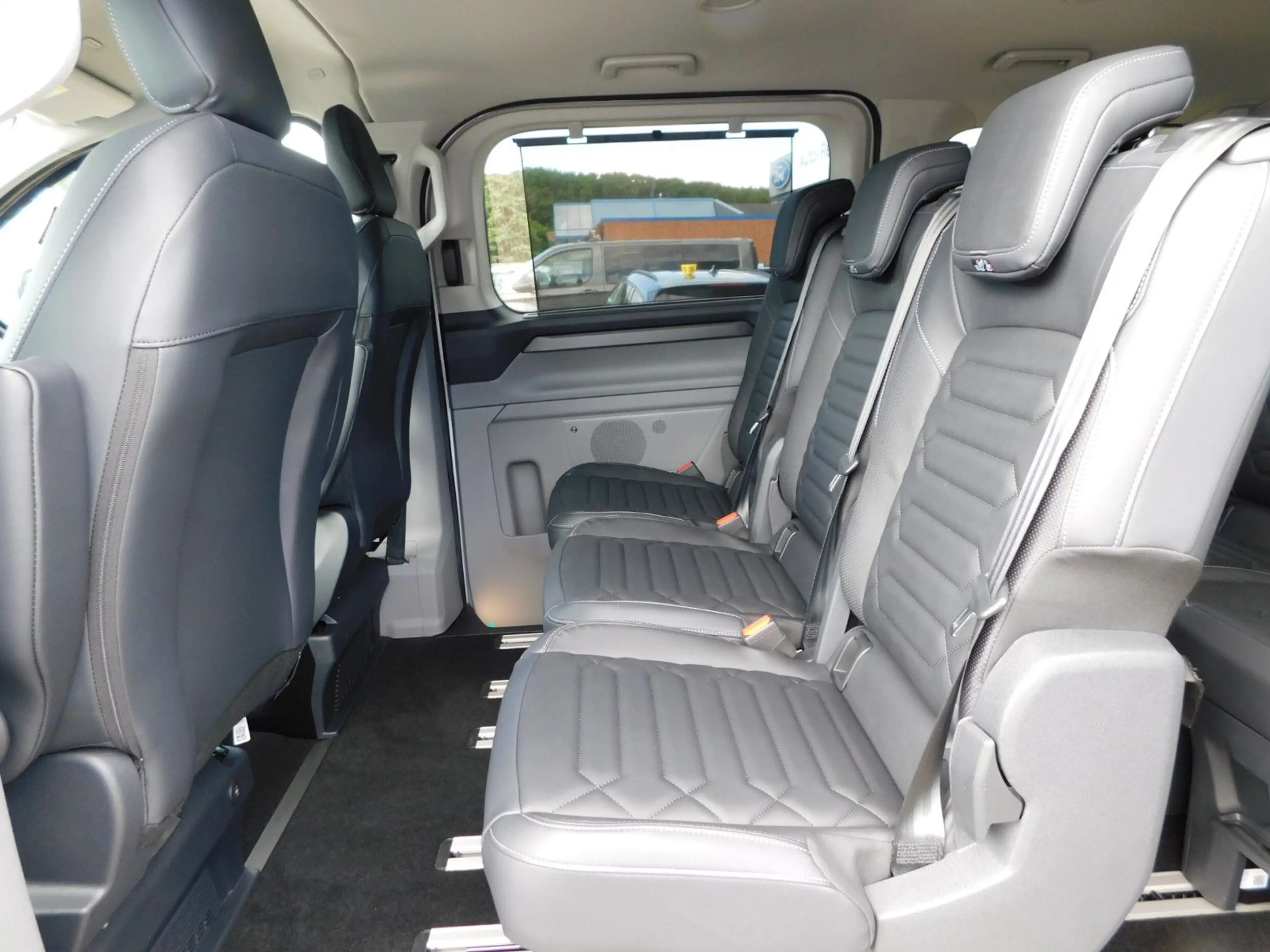 Ford Tourneo Custom 2.0 L1 Autom Titanium X B&O — photo 12