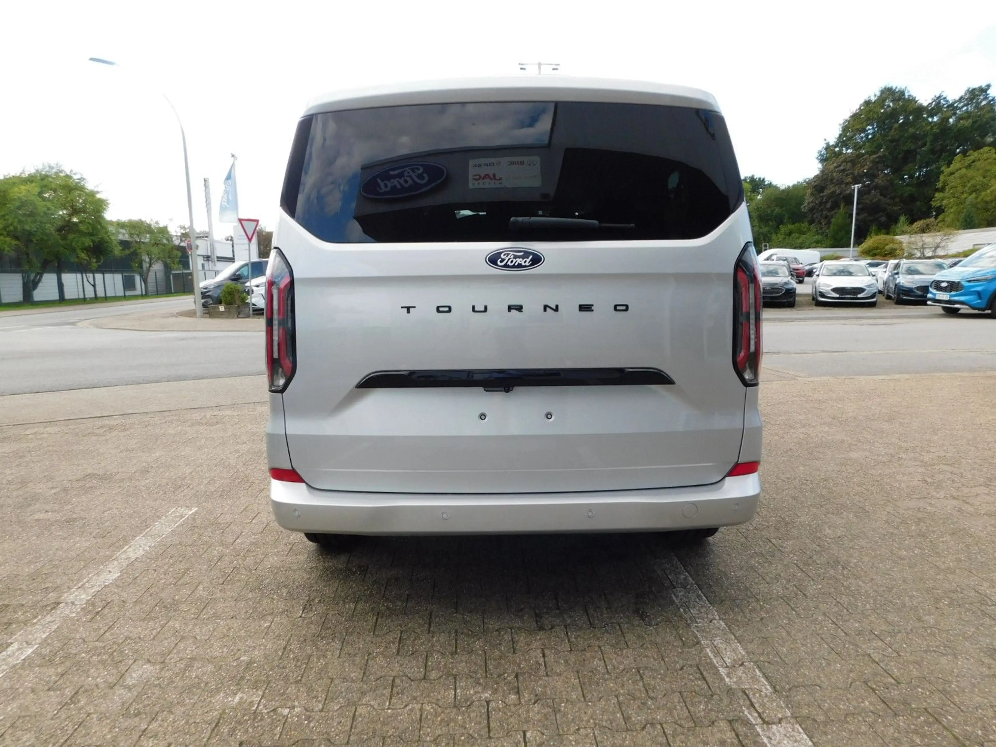 Ford Tourneo Custom 2.0 L1 Autom Titanium X B&O — photo 6