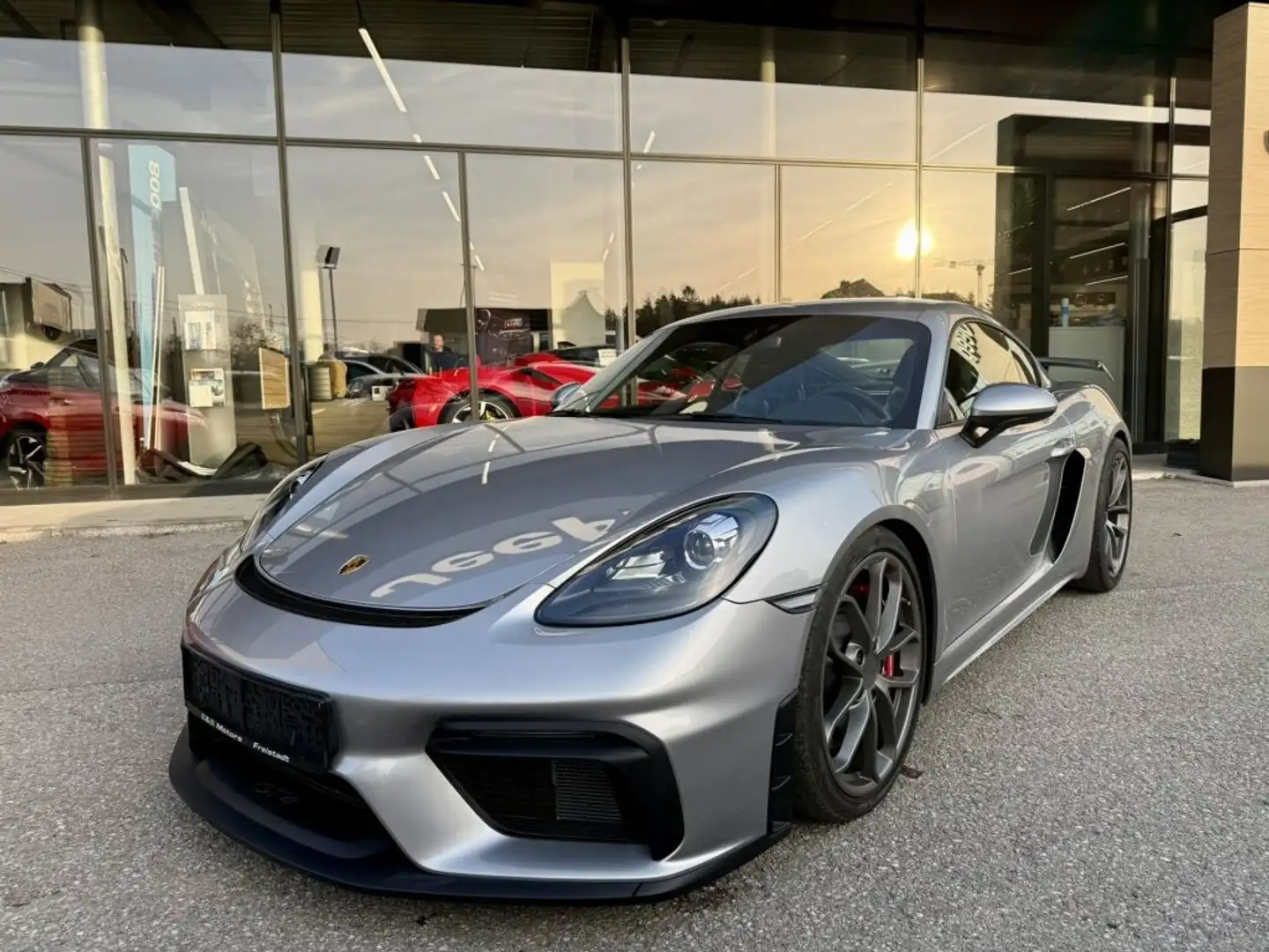 Porsche Cayman 718 Cayman GT4 Grau - 2