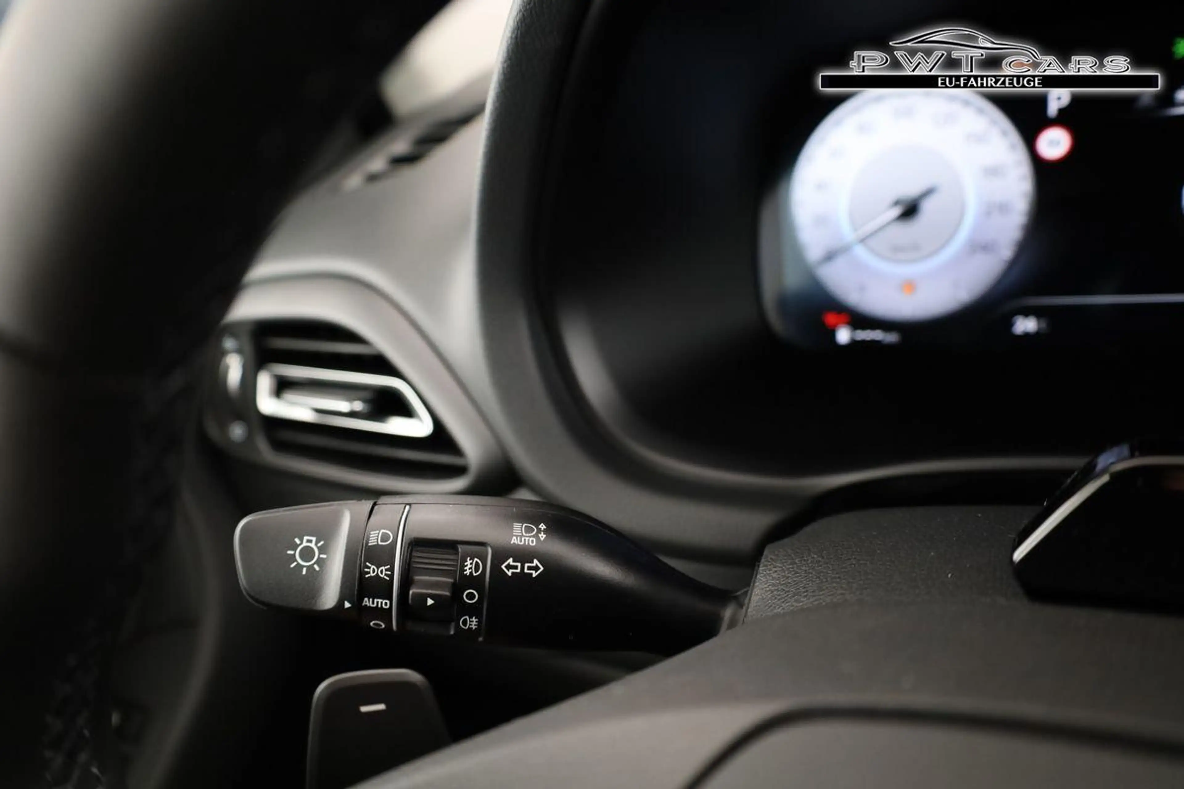 Hyundai i30 Kombi 1.6 T-GDI DCT, Navi, Kamera, 16-Zoll, 5 J... — photo 9