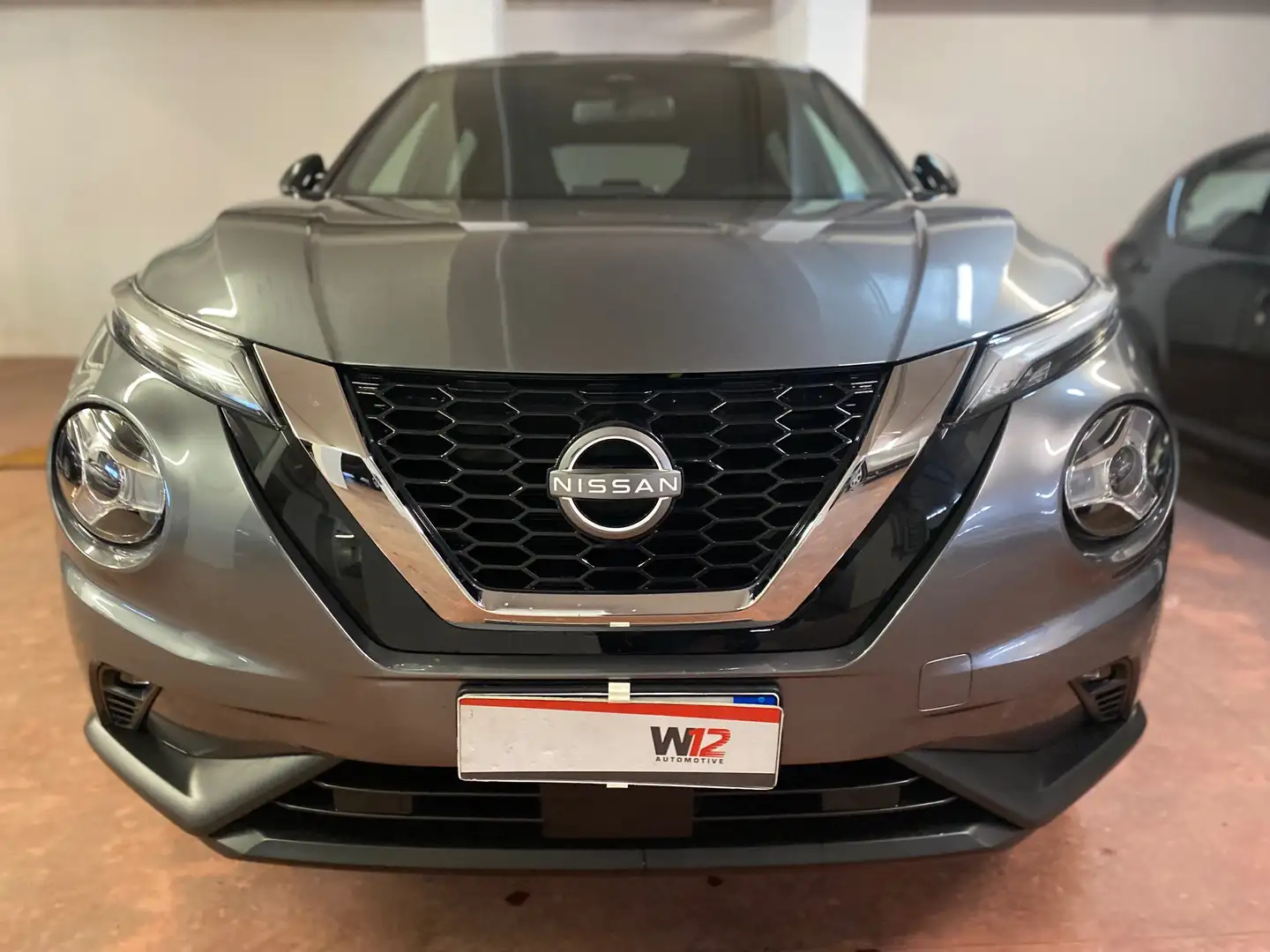Nissan Juke Juke 1.0 dig-t N-Connecta 114cv Gri - 2