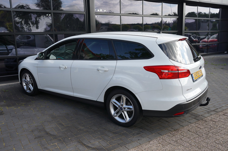 Ford Focus 1.0 Automaat, PDC, Navi, Winter pakket, Airco, Tre — photo 21