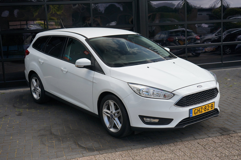 Ford Focus 1.0 Automaat, PDC, Navi, Winter pakket, Airco, Tre — photo 6