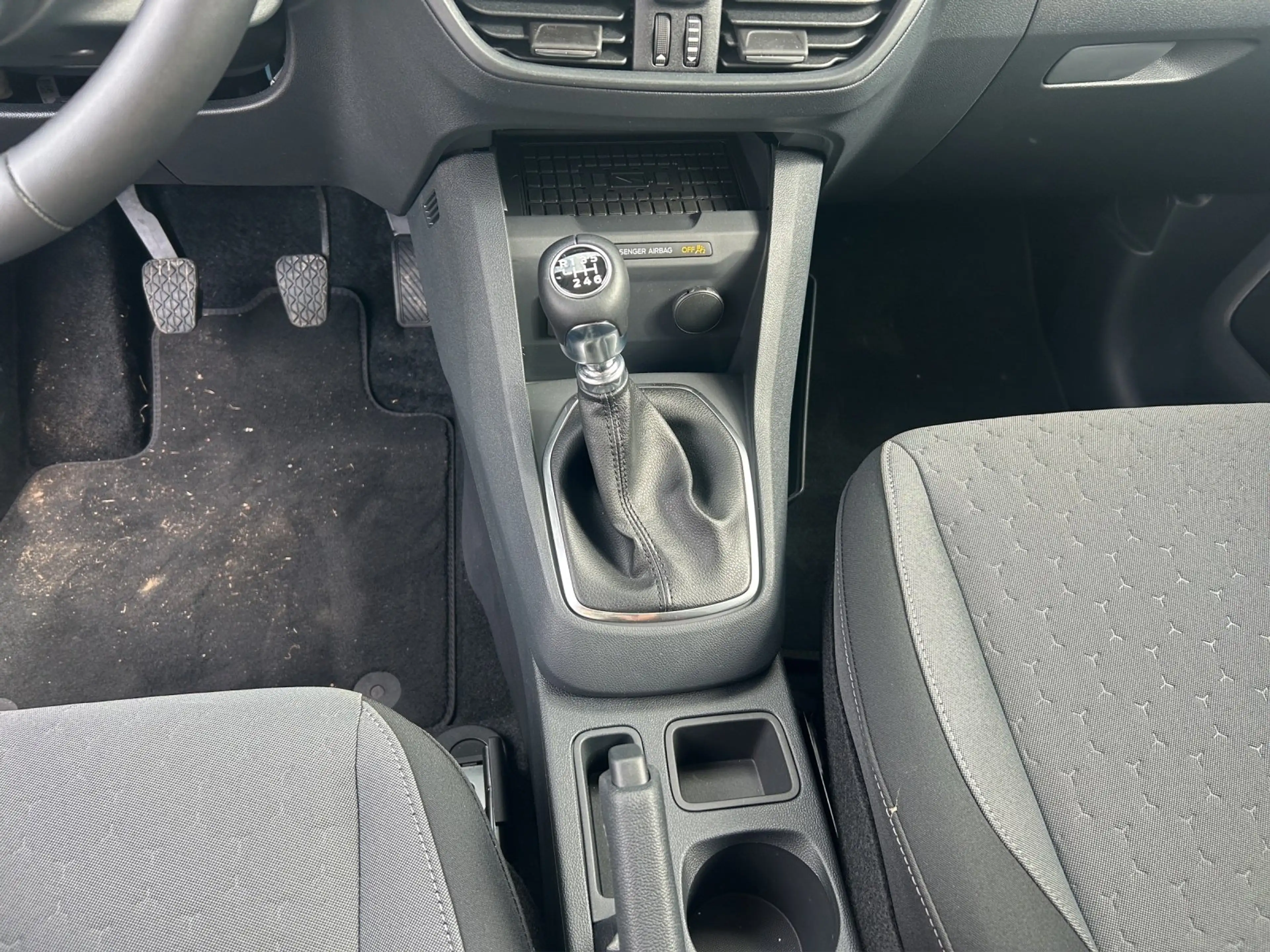 Ford Tourneo Courier 1,0 Ecoboost Titanium — photo 11