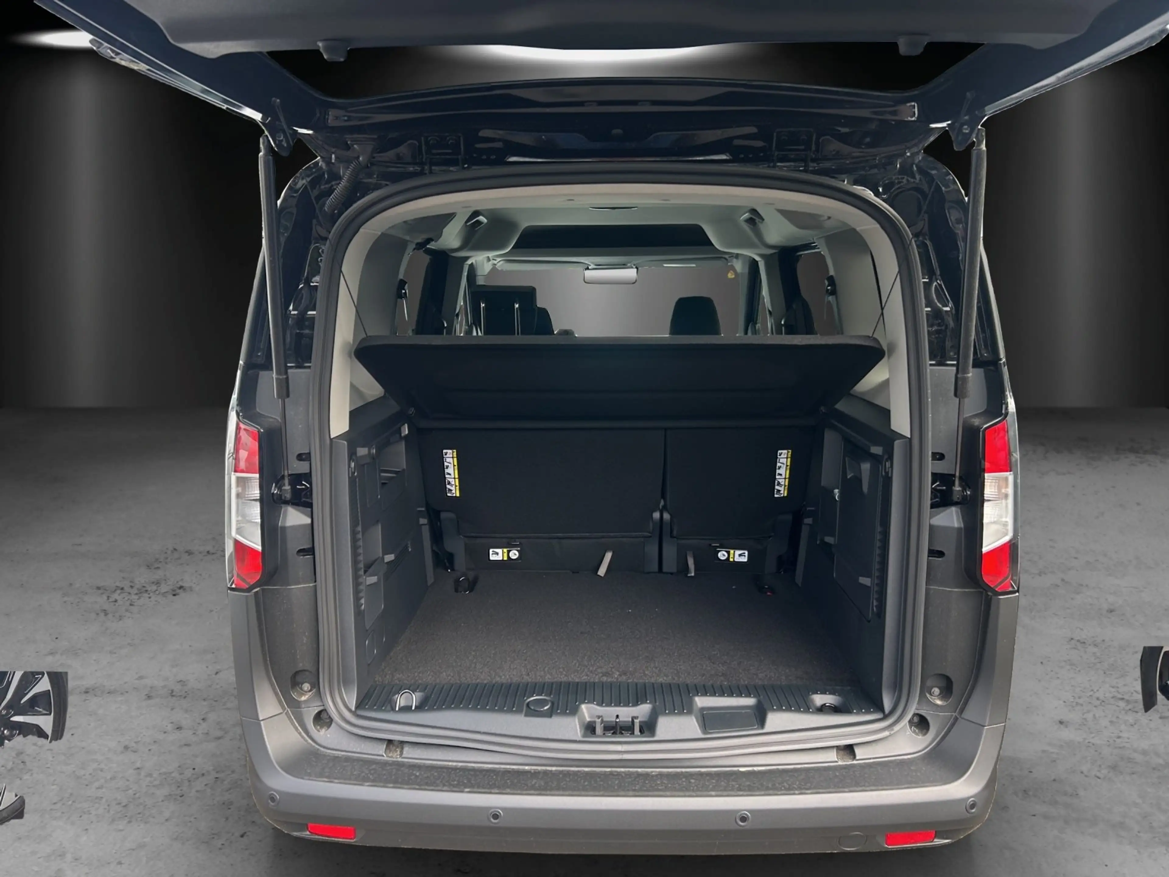 Ford Tourneo Courier 1,0 Ecoboost Titanium — photo 7