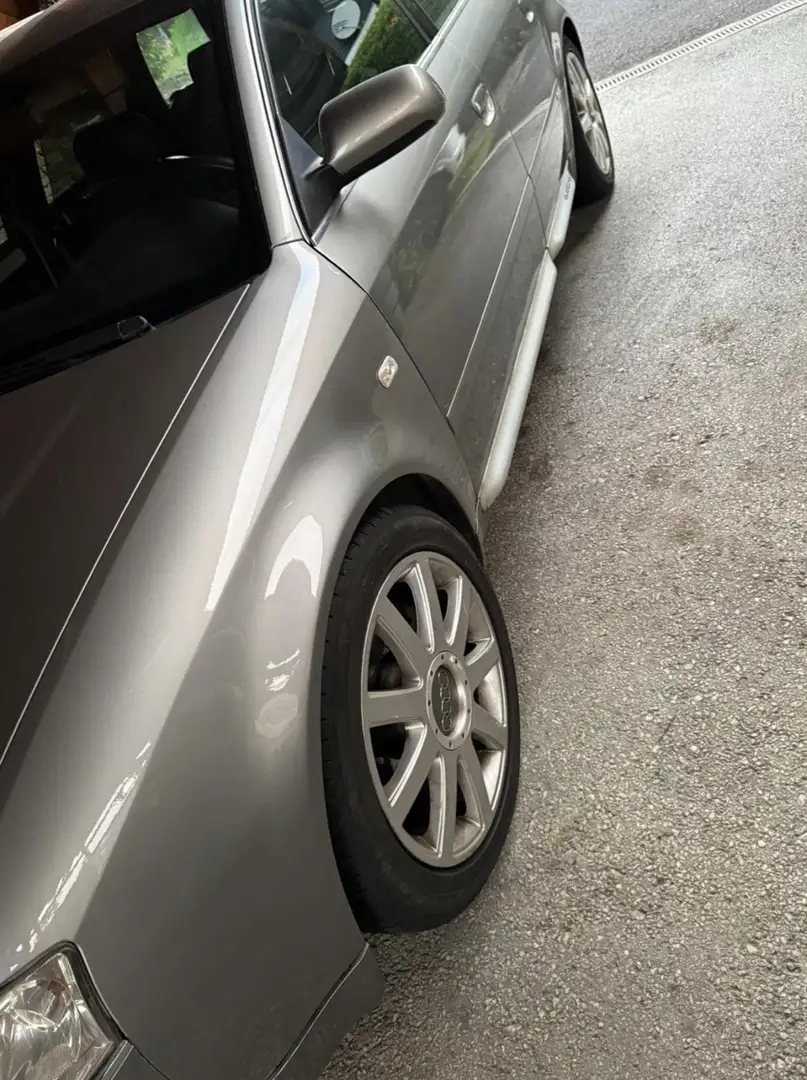 Audi A6 1.9 TDI Grau - 1