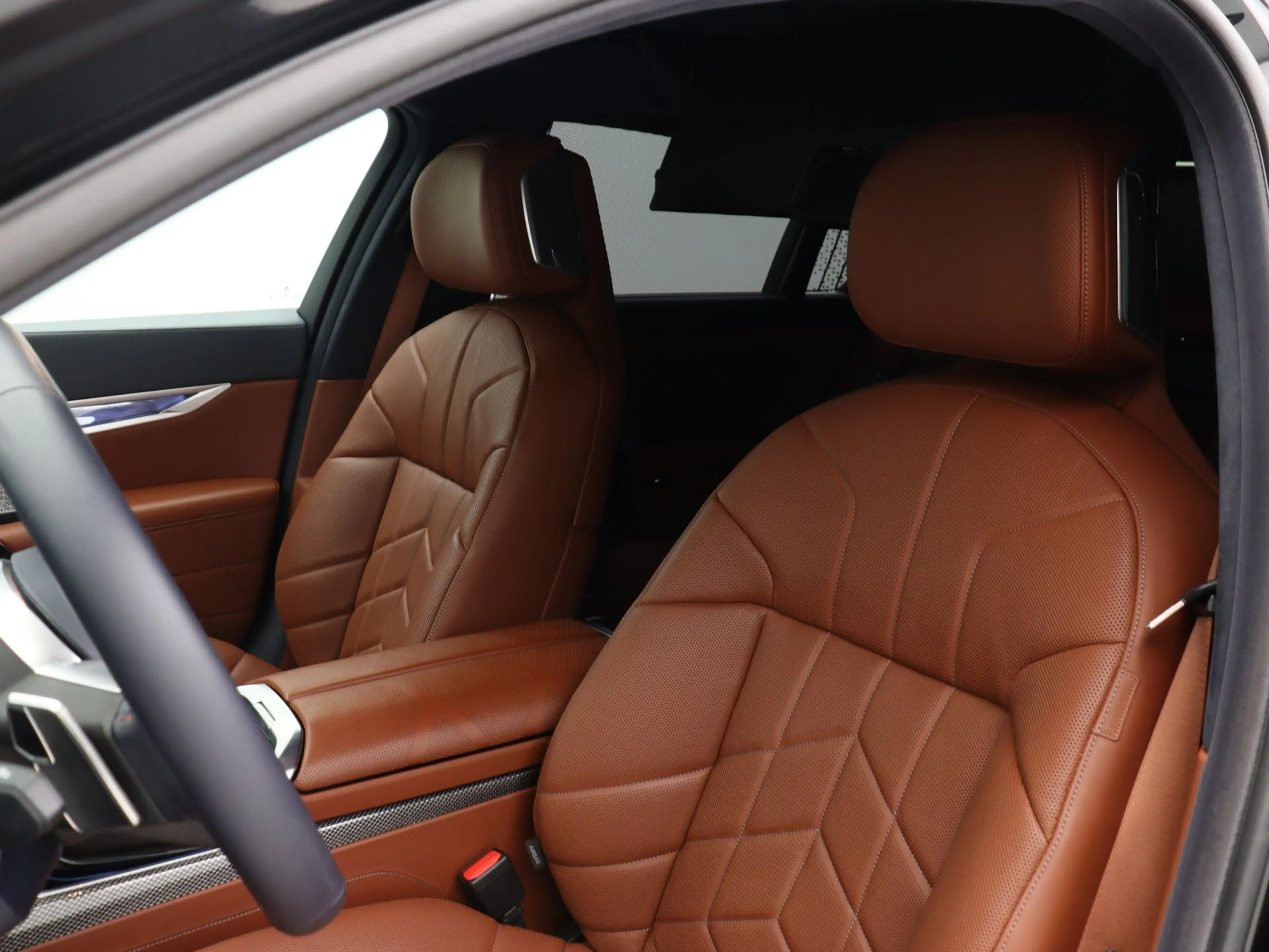 BMW i7 M70 xDrive 106 kWh xpel Stealth SoH 97,5% — photo 4