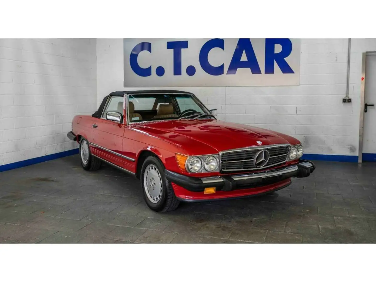 Mercedes-Benz SL 560 R107 Rood - 2