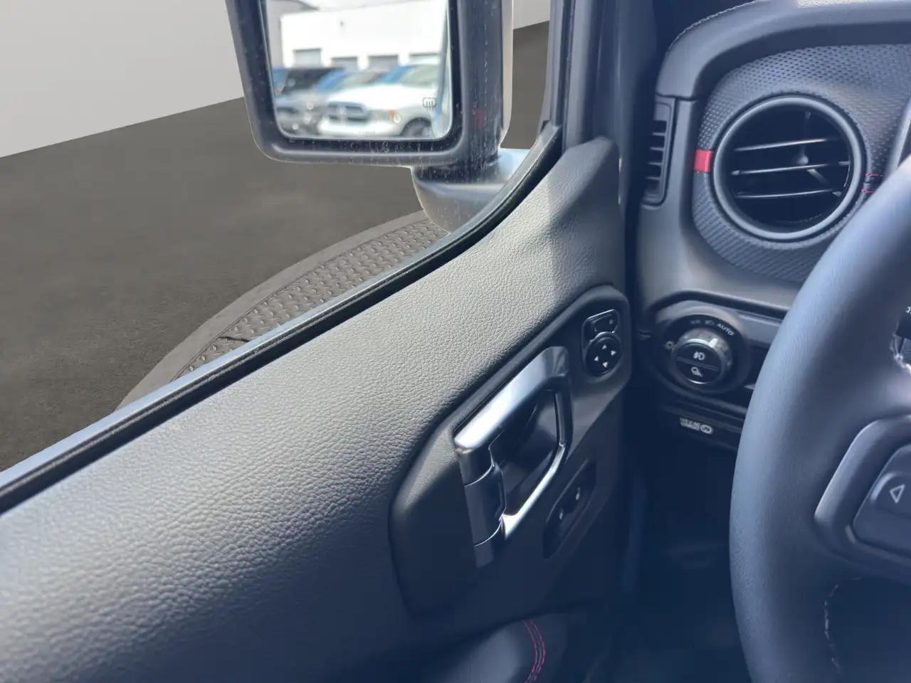 Jeep Gladiator снимка Jeep Gladiator