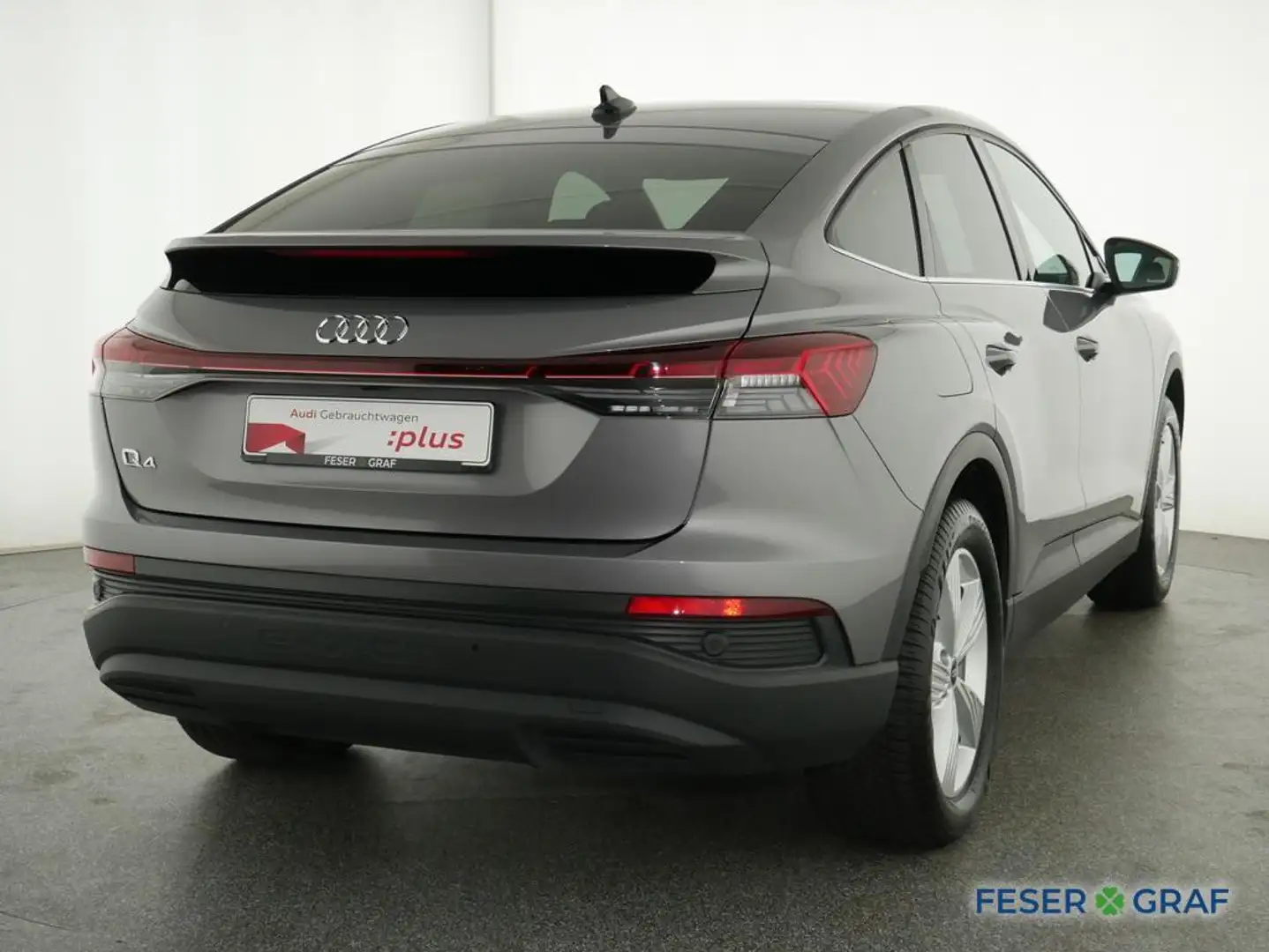 Audi Q4 e-tron Sportback 35 e-tron S tronic LED / ACC / HUD / PAN Grijs - 2