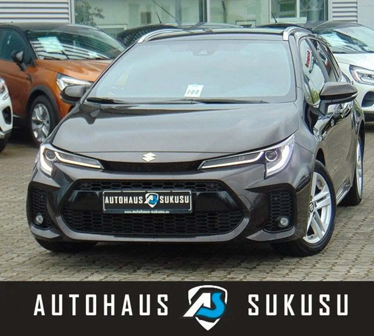 Suzuki Swace 1.8 Hybrid CVT Comfort+ - LED - Cam - ACC Czarny - 1