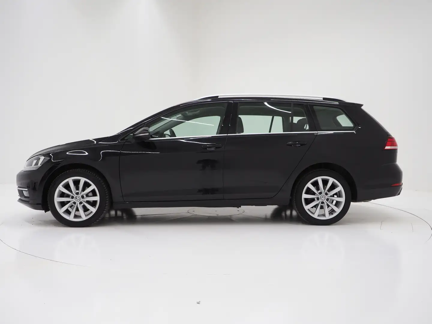 Volkswagen Golf Variant 1.5 TSI 150PK Highline | Virtual | Massage | Dynau Black - 2