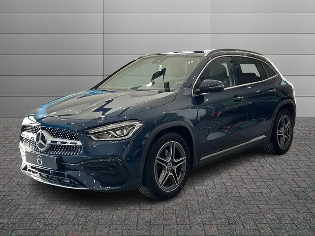 Mercedes-Benz GLA 200 d Premium auto