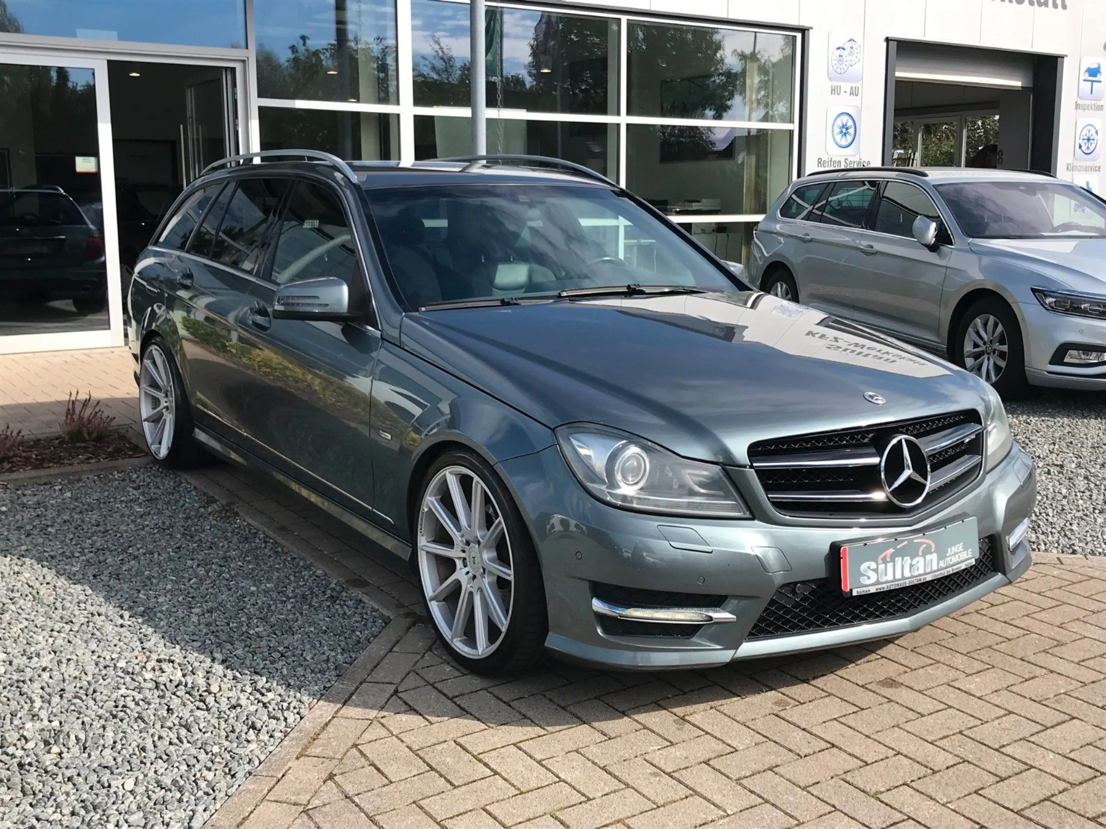 Mercedes-Benz C 250 BE CDI T  AMG 19" Ambiente Touchscreen — photo 4