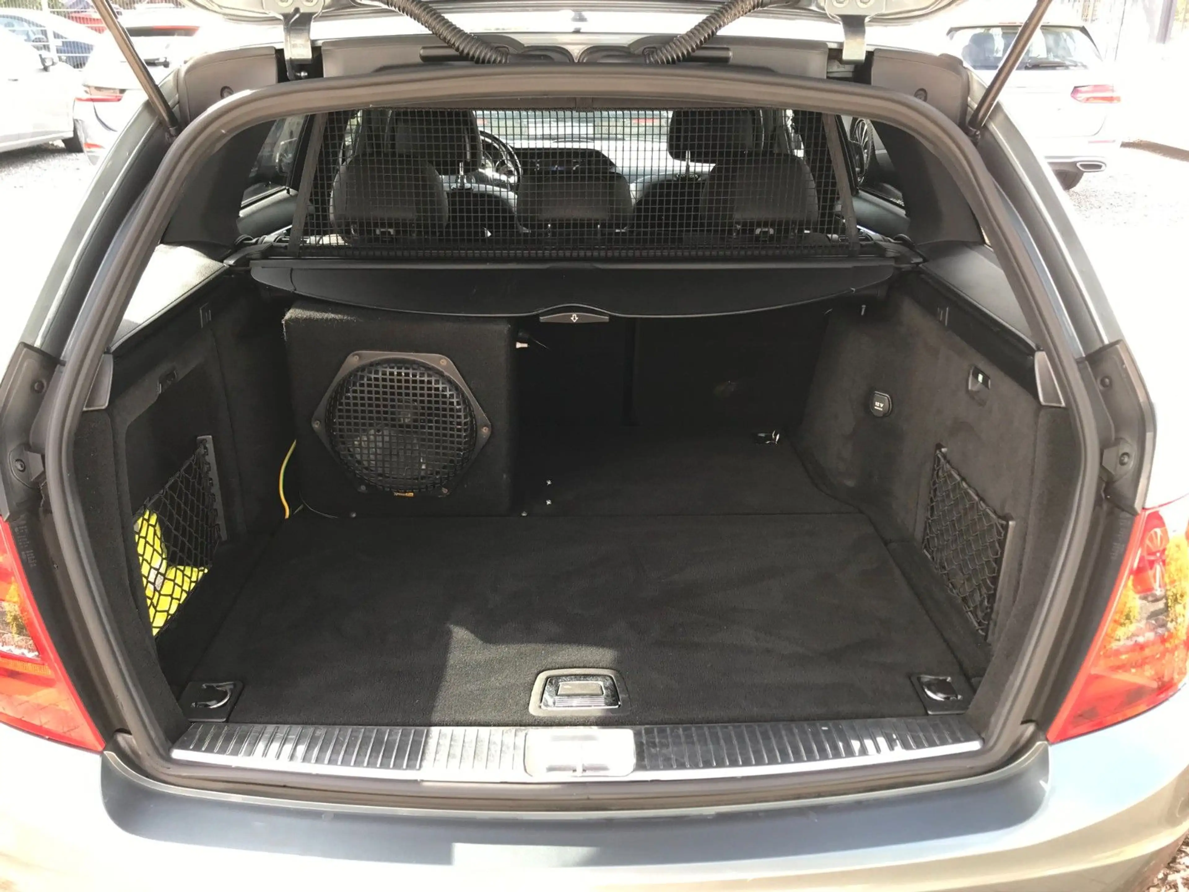 Mercedes-Benz C 250 BE CDI T  AMG 19" Ambiente Touchscreen — photo 14