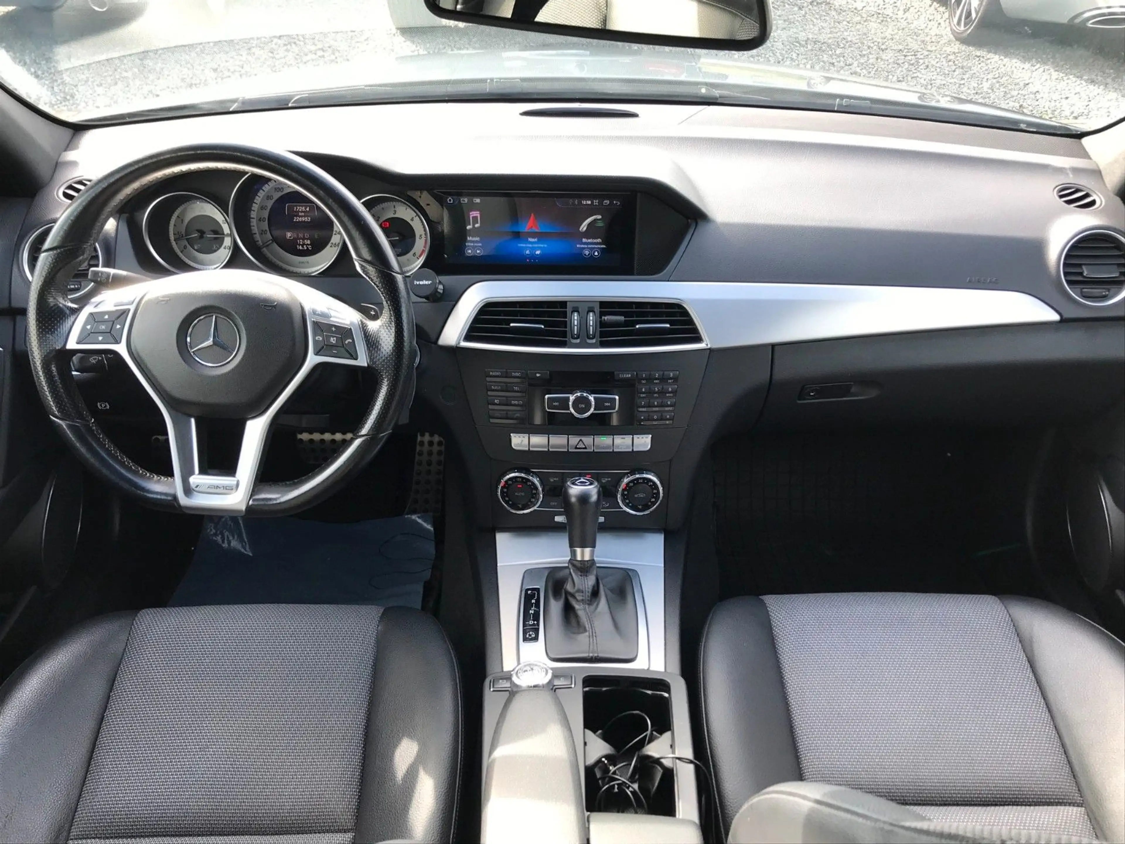 Mercedes-Benz C 250 BE CDI T  AMG 19" Ambiente Touchscreen — photo 3