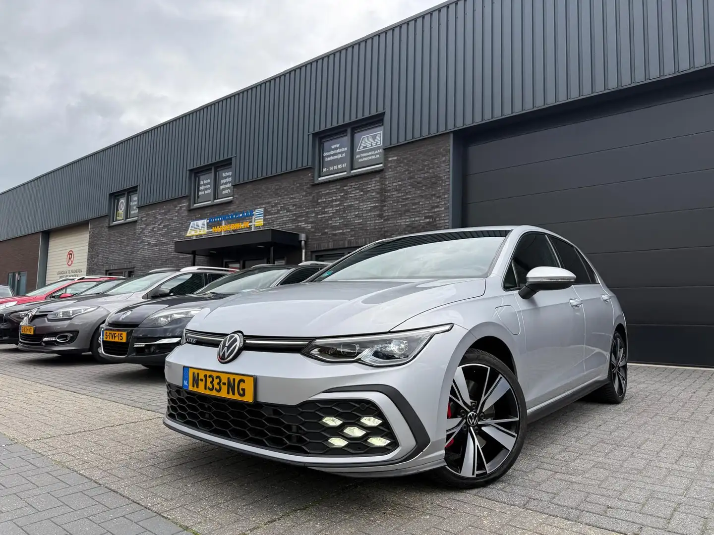 Volkswagen Golf GTE 1.4 eHybrid | 2E EIGENAAR | 12MND GARANTIE | LED | Gris - 2
