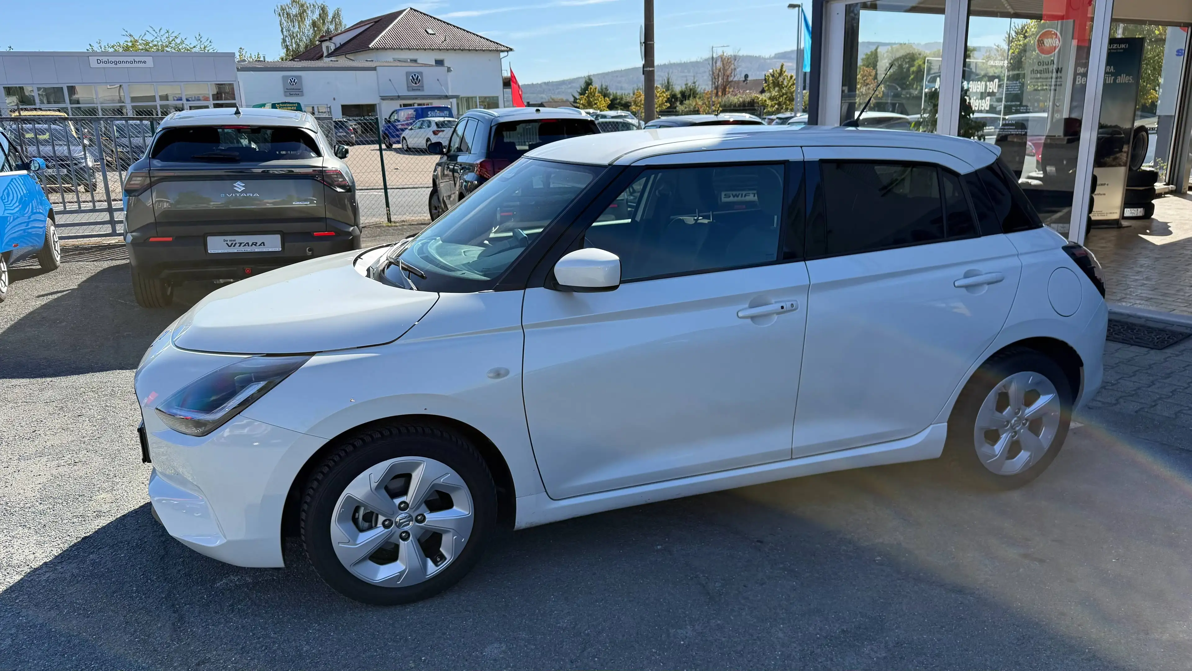 Suzuki Swift Swift 1.2 Dualjet Hybrid CVT Comfort — photo 6