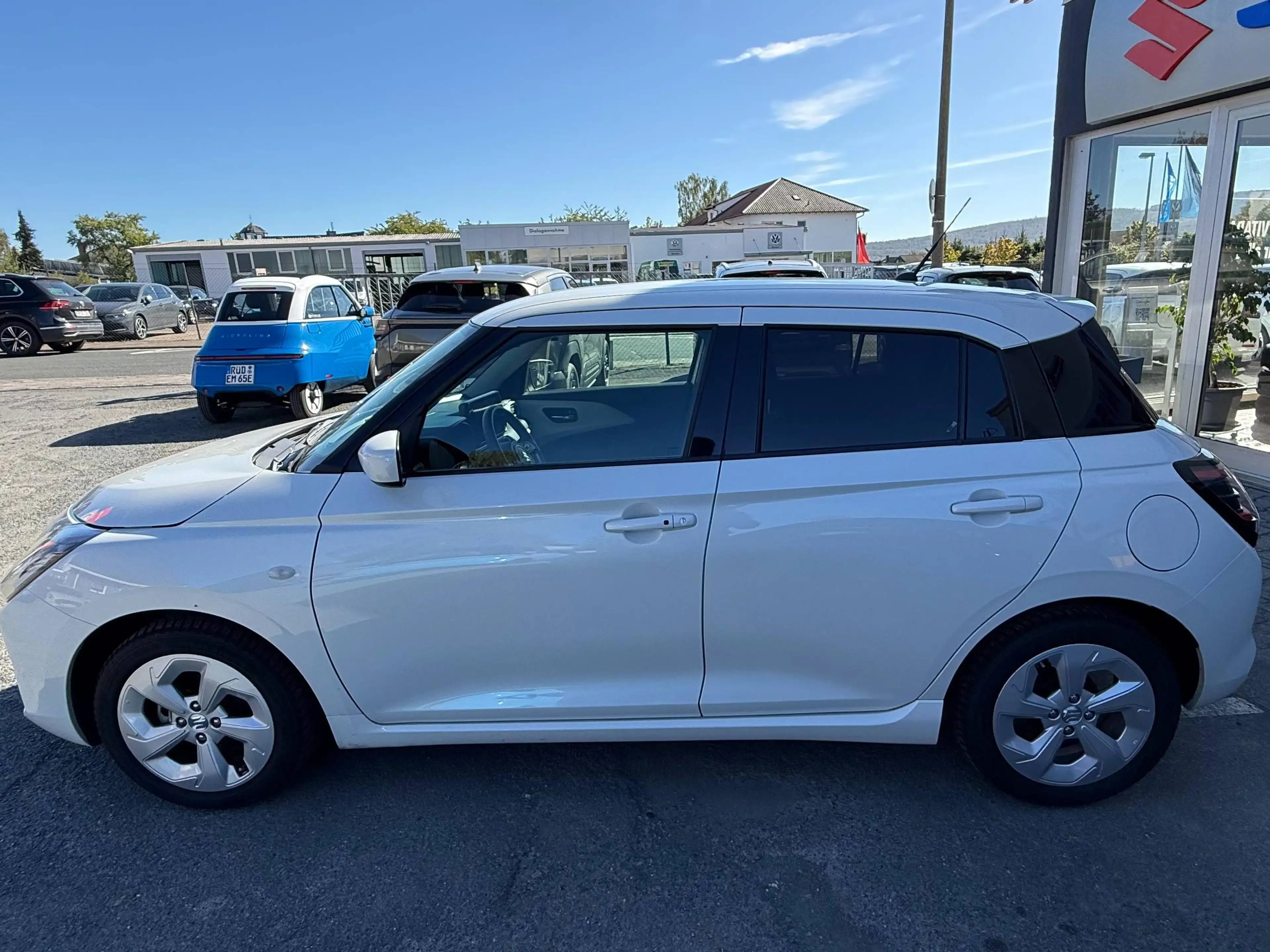Suzuki Swift Swift 1.2 Dualjet Hybrid CVT Comfort — photo 5