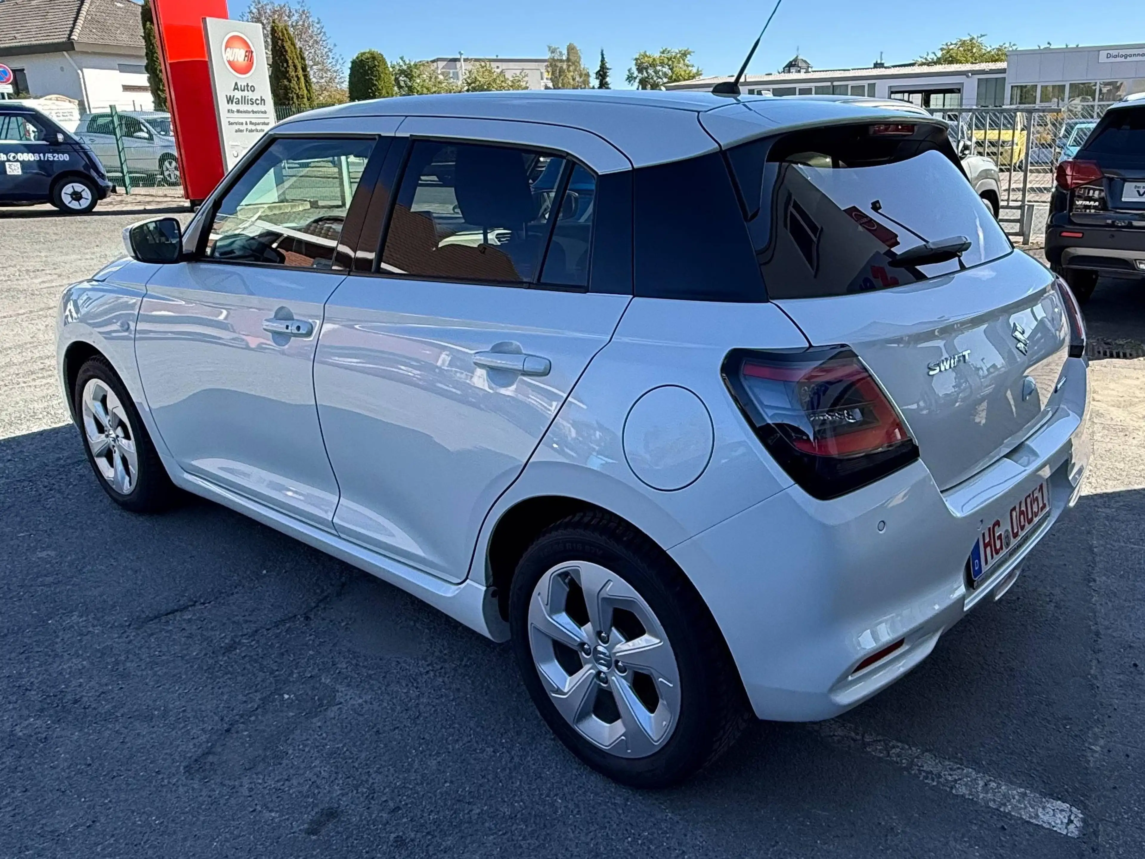 Suzuki Swift Swift 1.2 Dualjet Hybrid CVT Comfort — photo 4