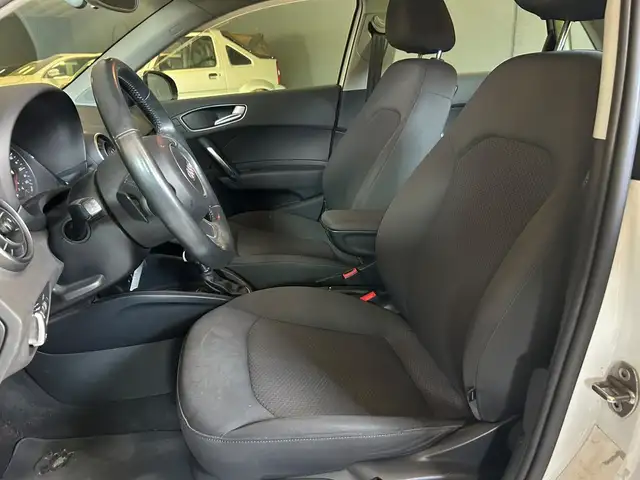 Audi A1 view 8
