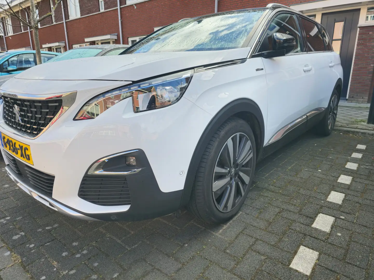 Peugeot 5008 5008 1.2 PureT. GT-Line Wit - 1