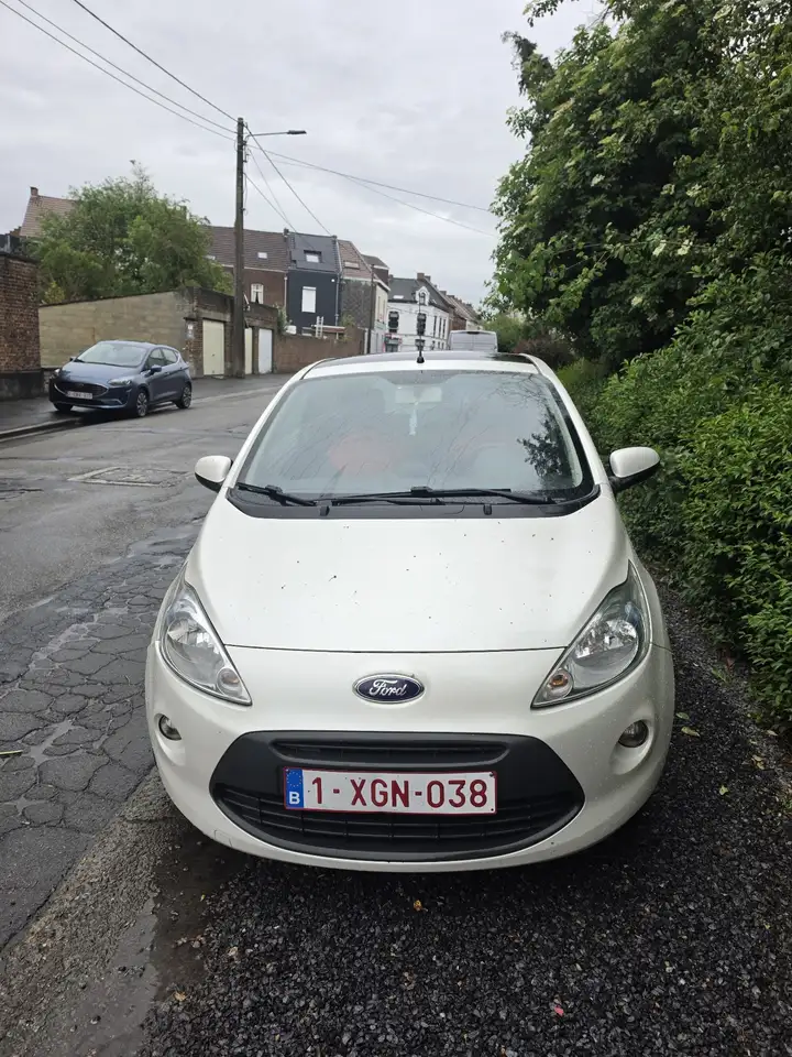 Ford Ka\u002FKa+ Ka 1.2 69 S\u0026S White Edition