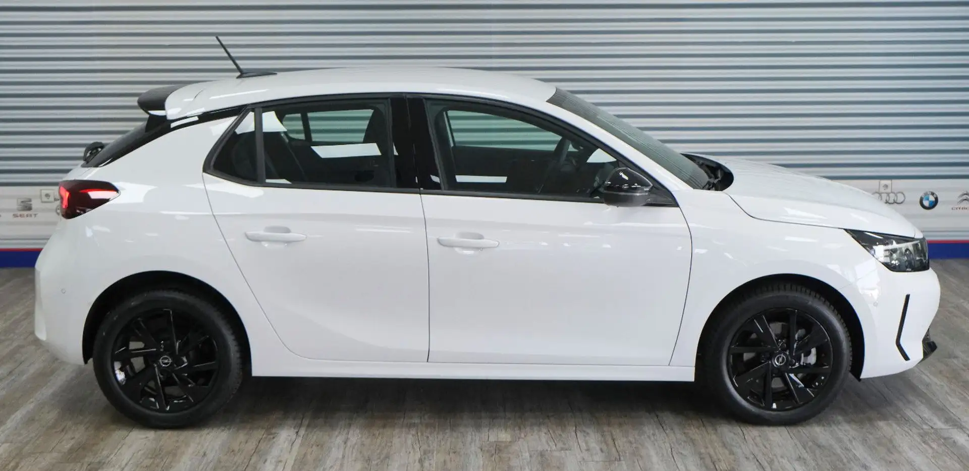 Opel Corsa F 1.2 GS *MULTIM./LED/SHZ/PARK&GO/FACELIFT Weiß - 2