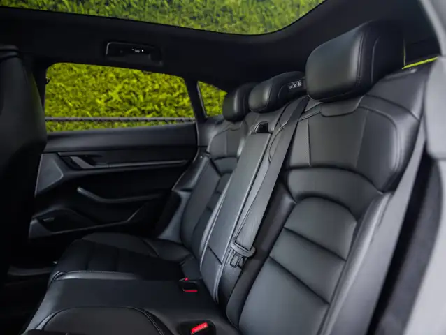 Porsche Taycan view 9