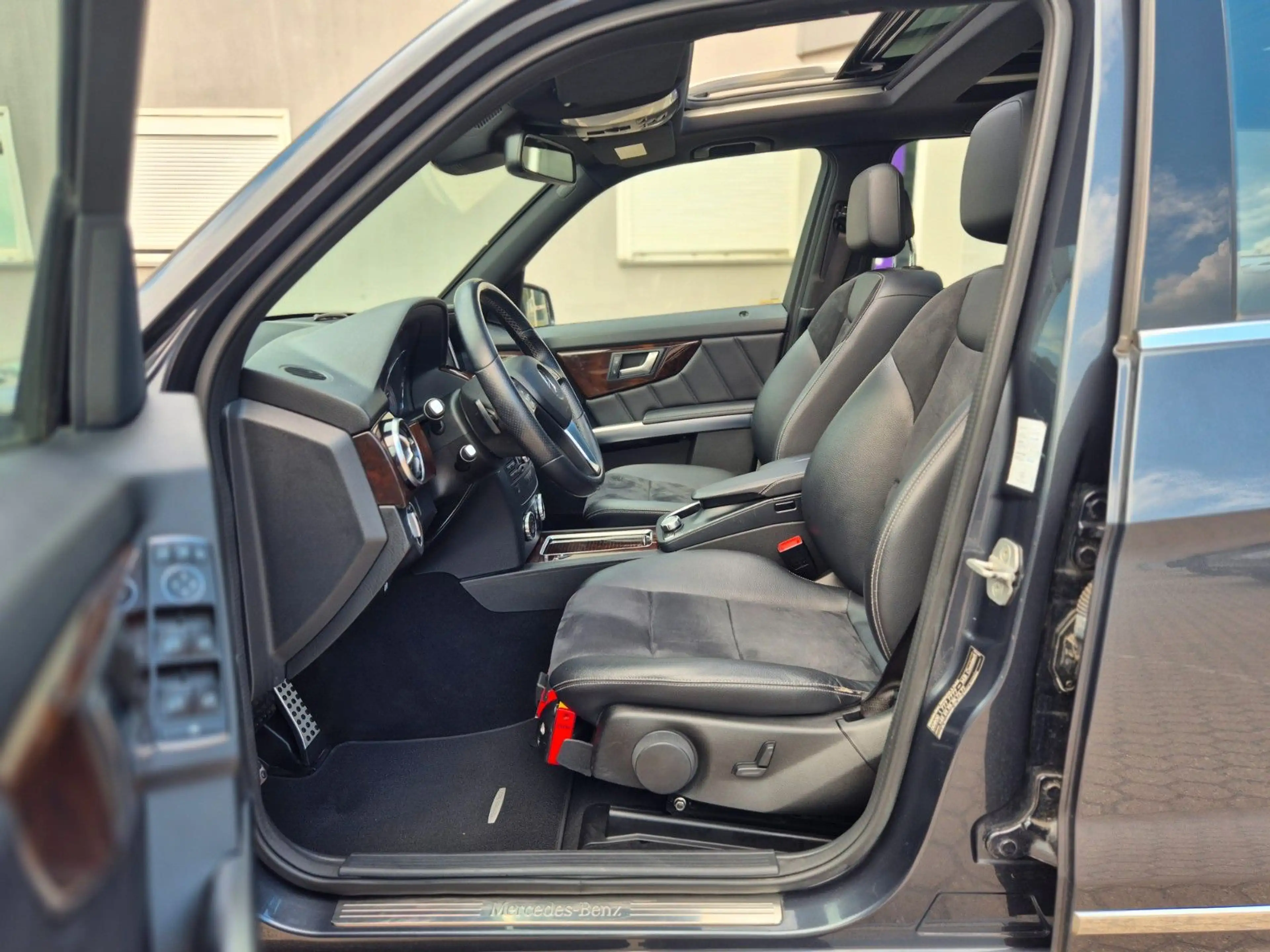 Mercedes-Benz GLK 250 CDI 4Matic BlueTec Bi-Xenon Navi AHK — photo 15