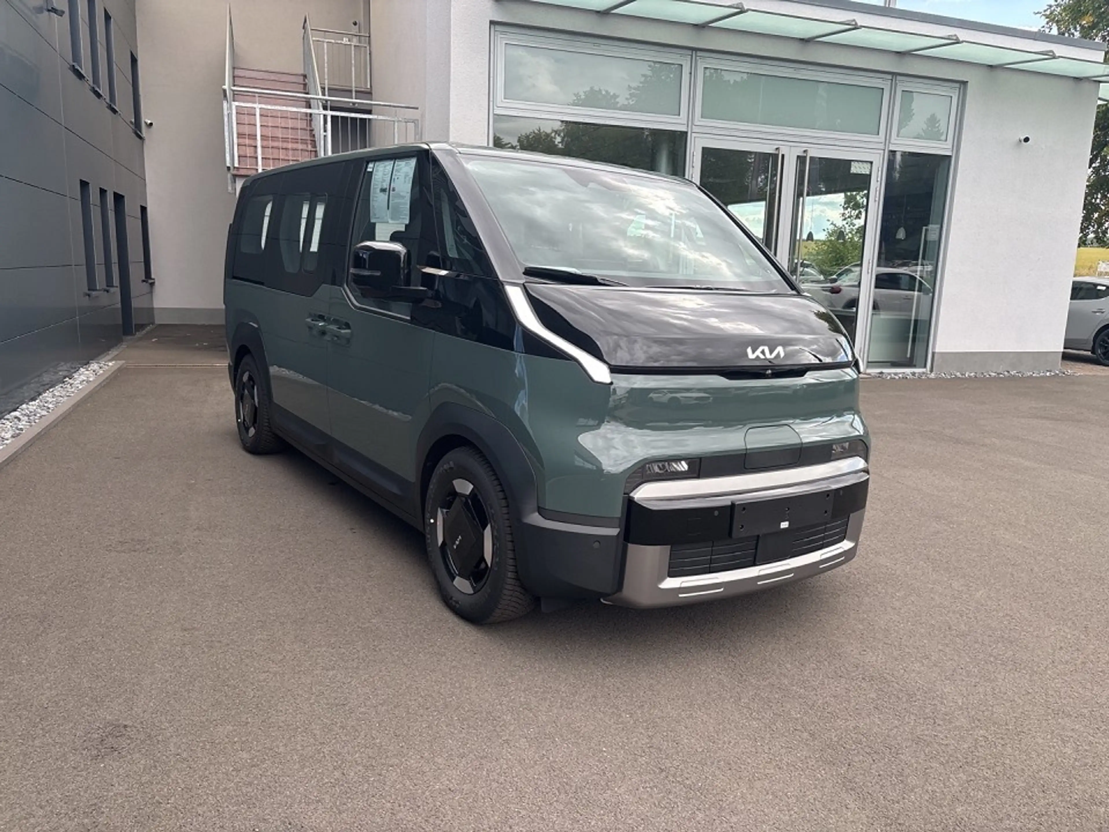 Kia PV5 Passenger 2-3-0 71.2 ELITE WP SMP PP SP AW — photo 2