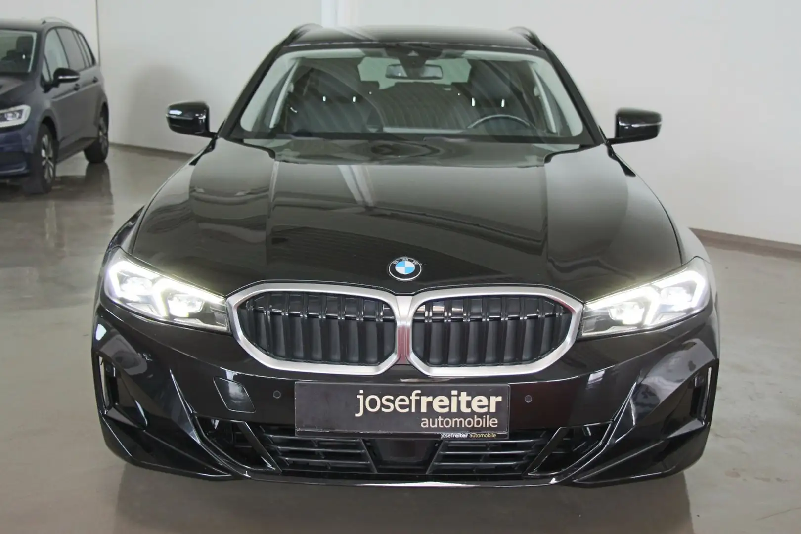 BMW 318 d Touring 2.0 Aut. AHK/ACC/KAMERA Schwarz - 2