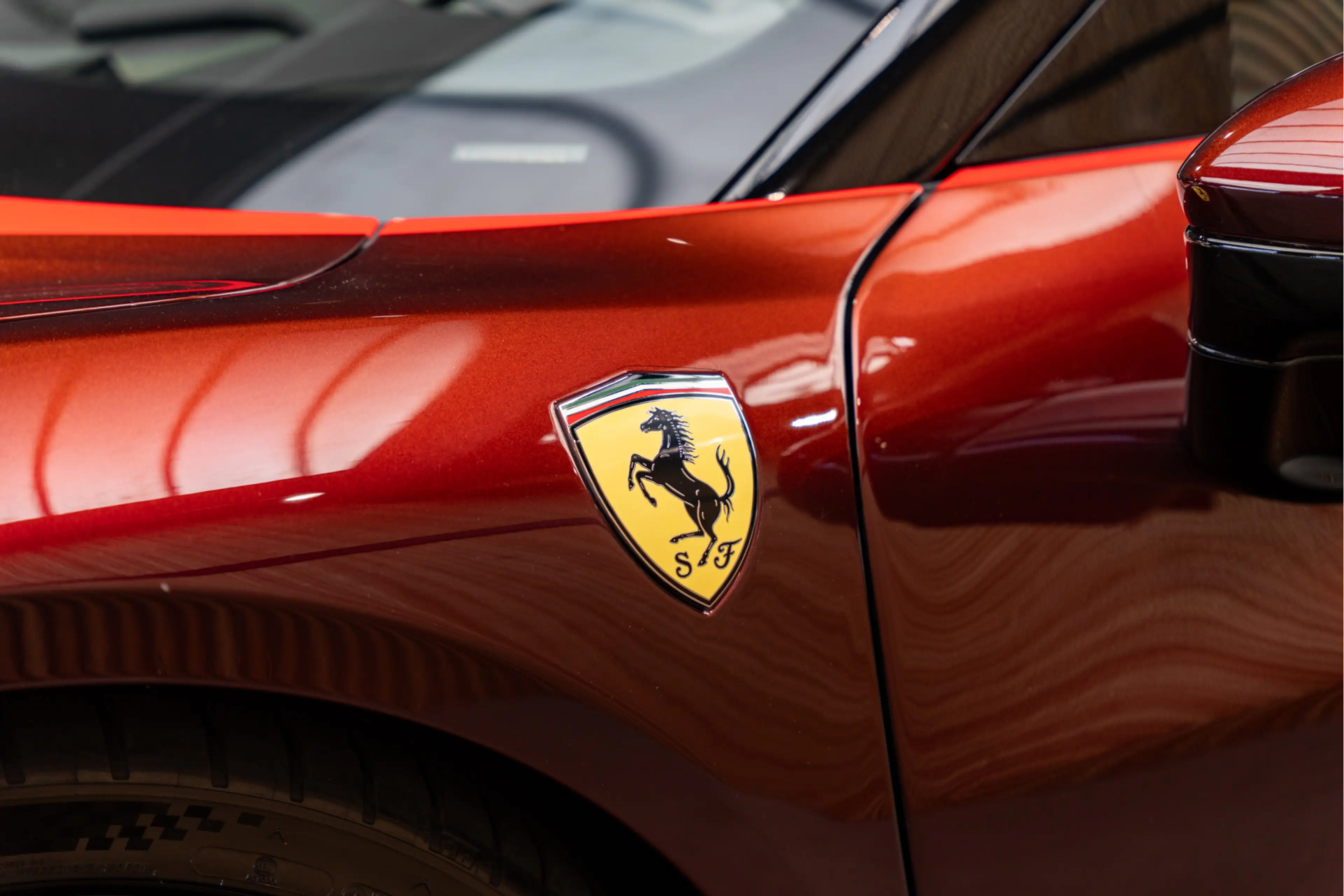 Ferrari 296 GTB TAILOR MADE CAVALCADE EDITION 3.0 V6 Painted Strip — photo 16