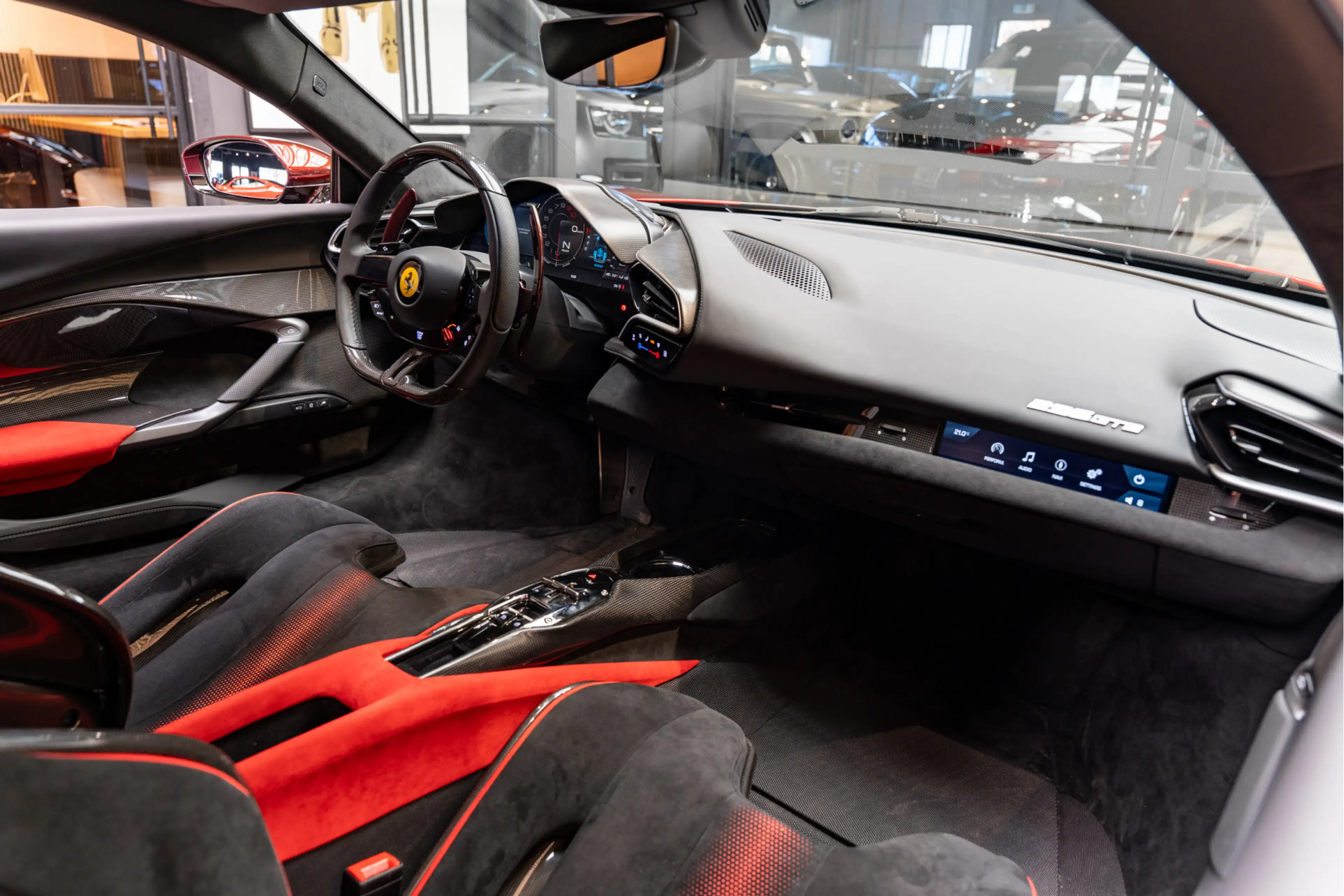 Ferrari 296 GTB TAILOR MADE CAVALCADE EDITION 3.0 V6 Painted Strip — photo 7