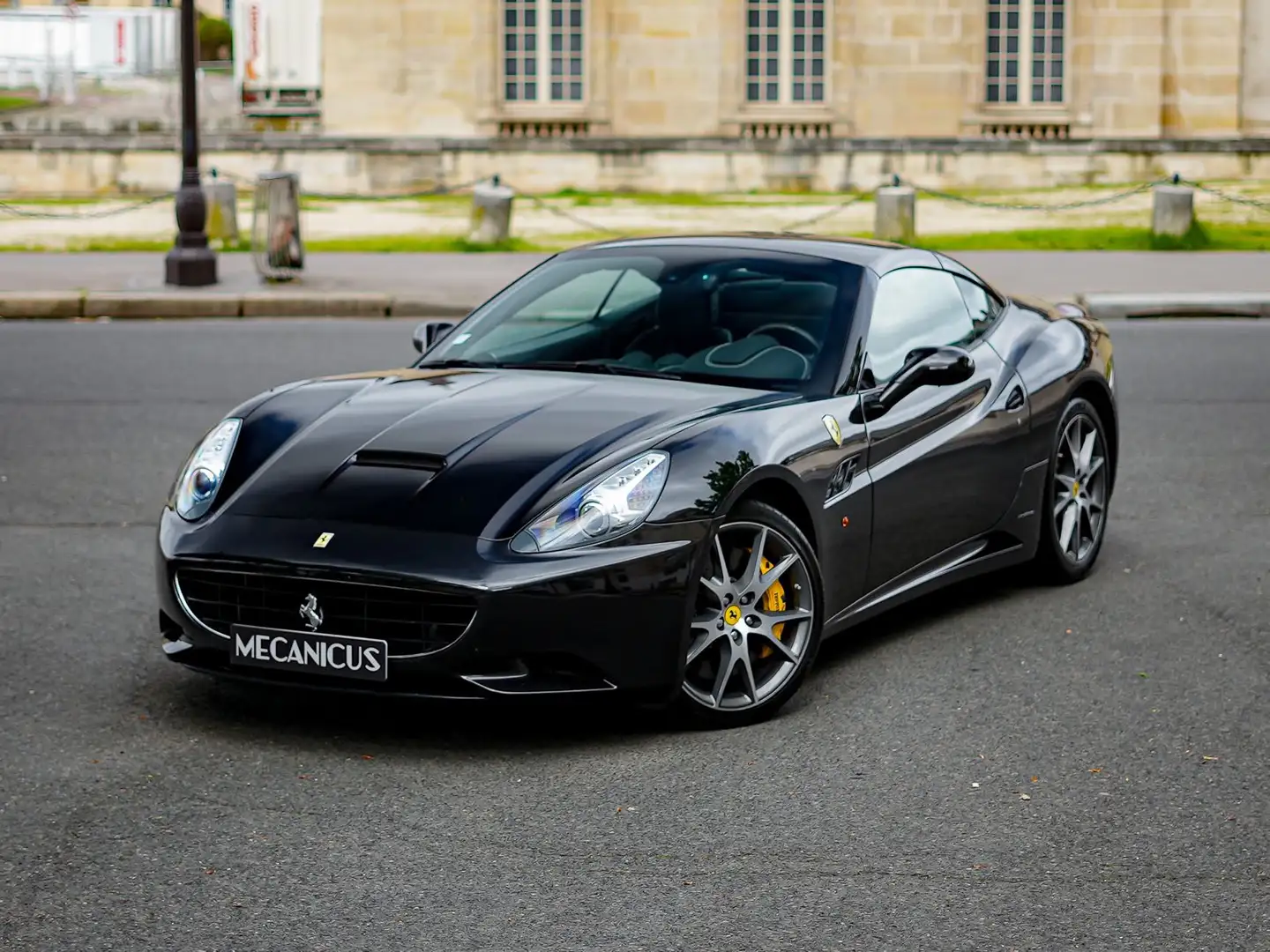 Ferrari California V8 4.3 460ch crna - 1