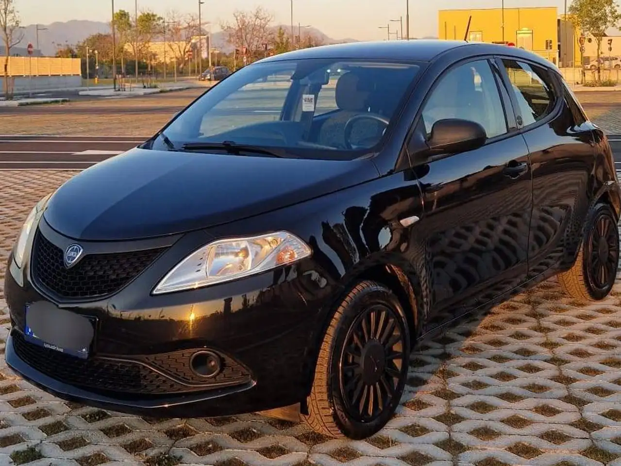 Lancia Ypsilon 2021 — фото 6