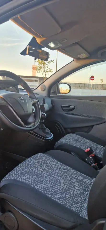 Lancia Ypsilon 2021 — фото 12