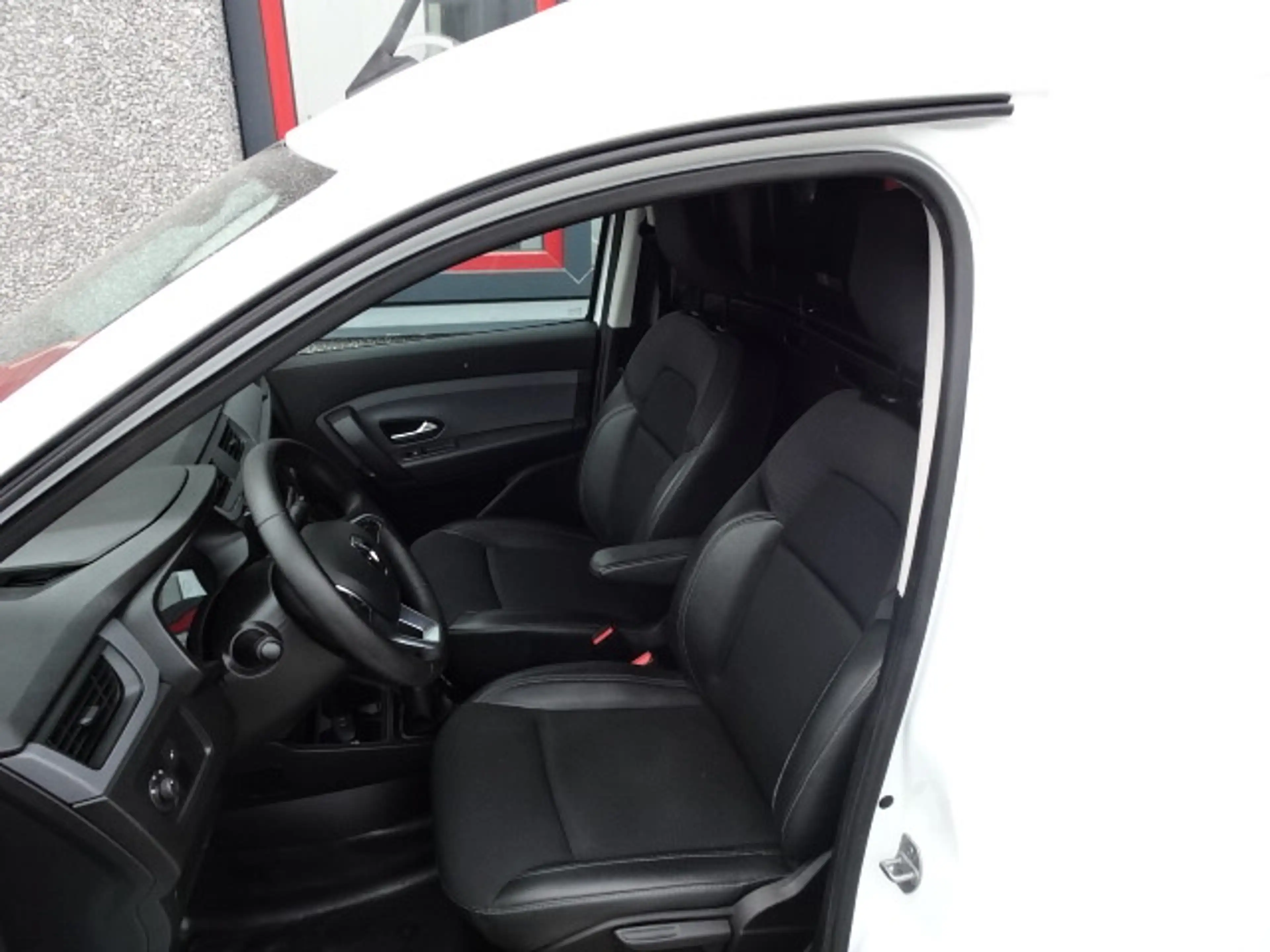 Renault Express 1.5 dCi 75 Comfort airco 107688 km — photo 11
