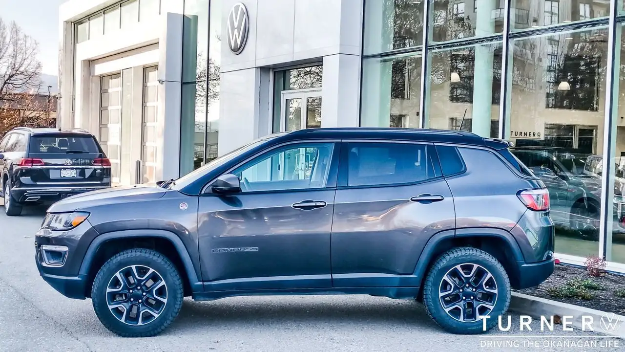 Jeep Compass photo Jeep Compass