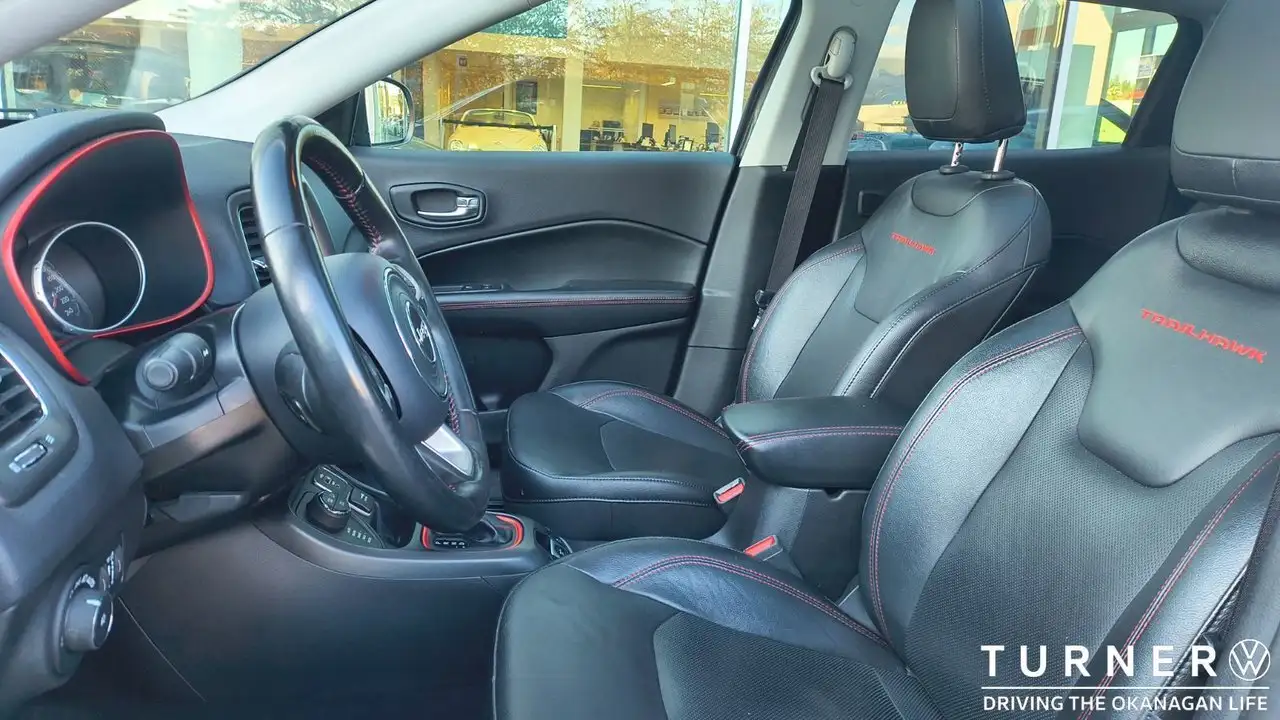 Jeep Compass photo Jeep Compass