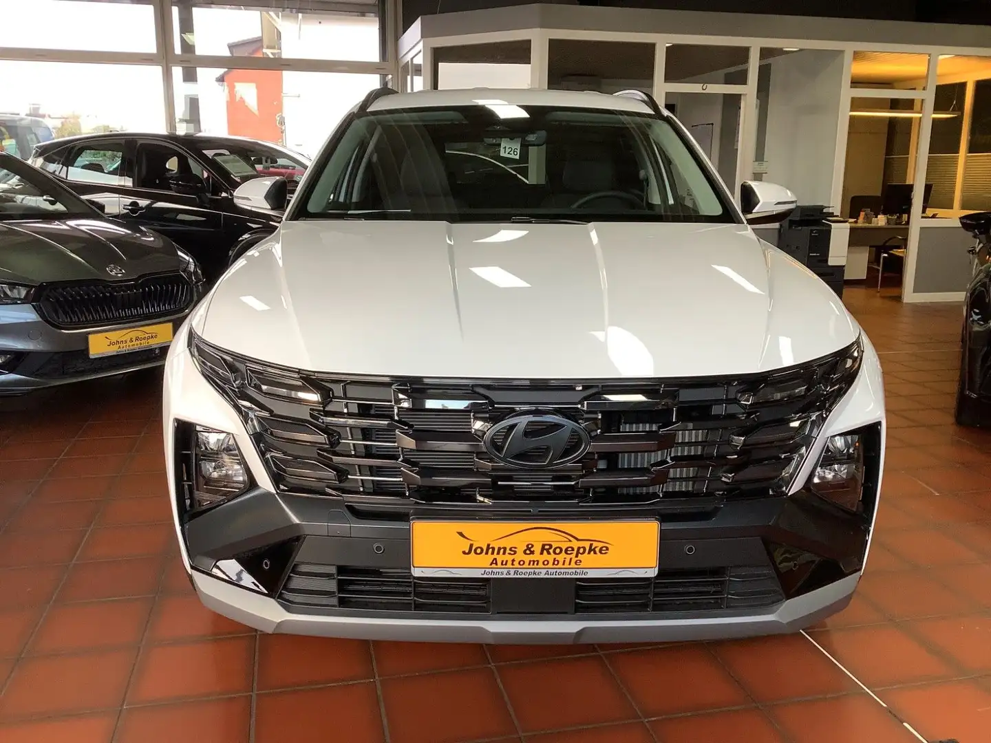 Hyundai TUCSON Comfort+ 48V Automatik / NAVI / Weiß - 2