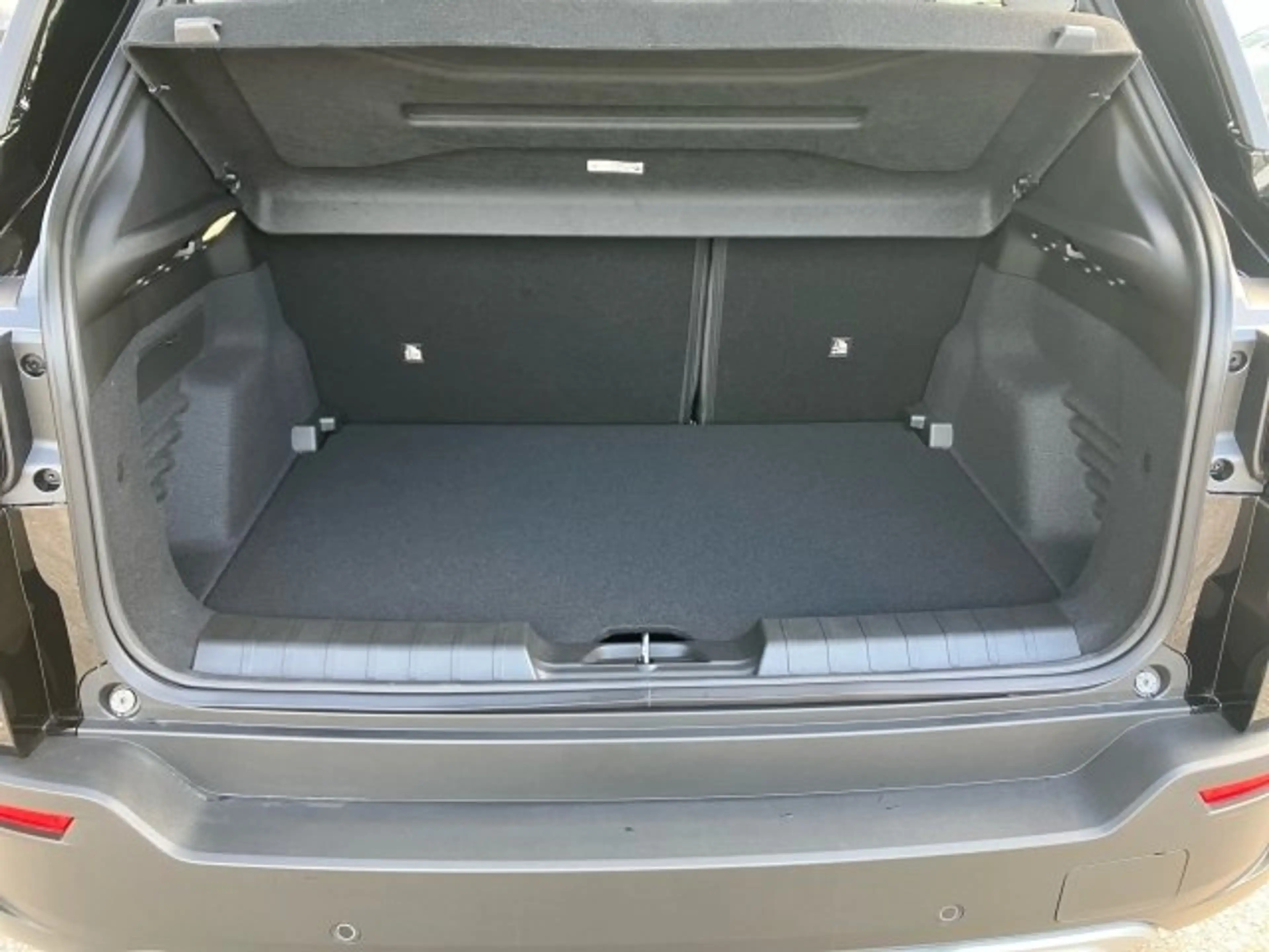 Jeep Avenger MHEV MY25 1.2 e-DCT6 e-Hybrid Altitude — photo 10