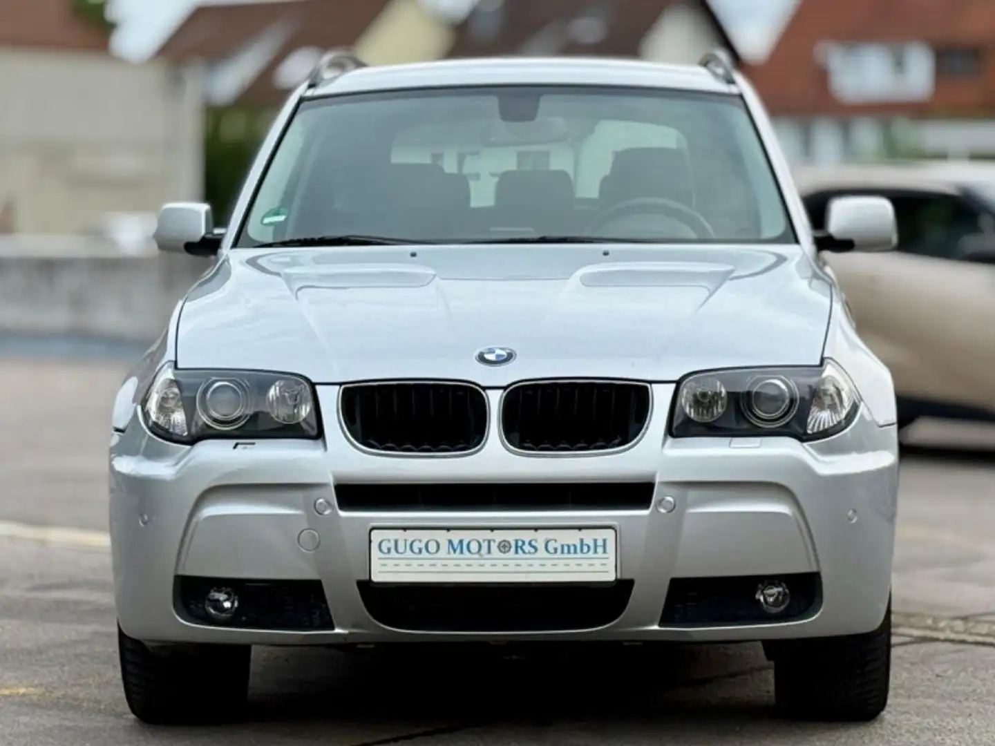 BMW X3 2.0d Schalter / Xenon / AHK Argent - 1