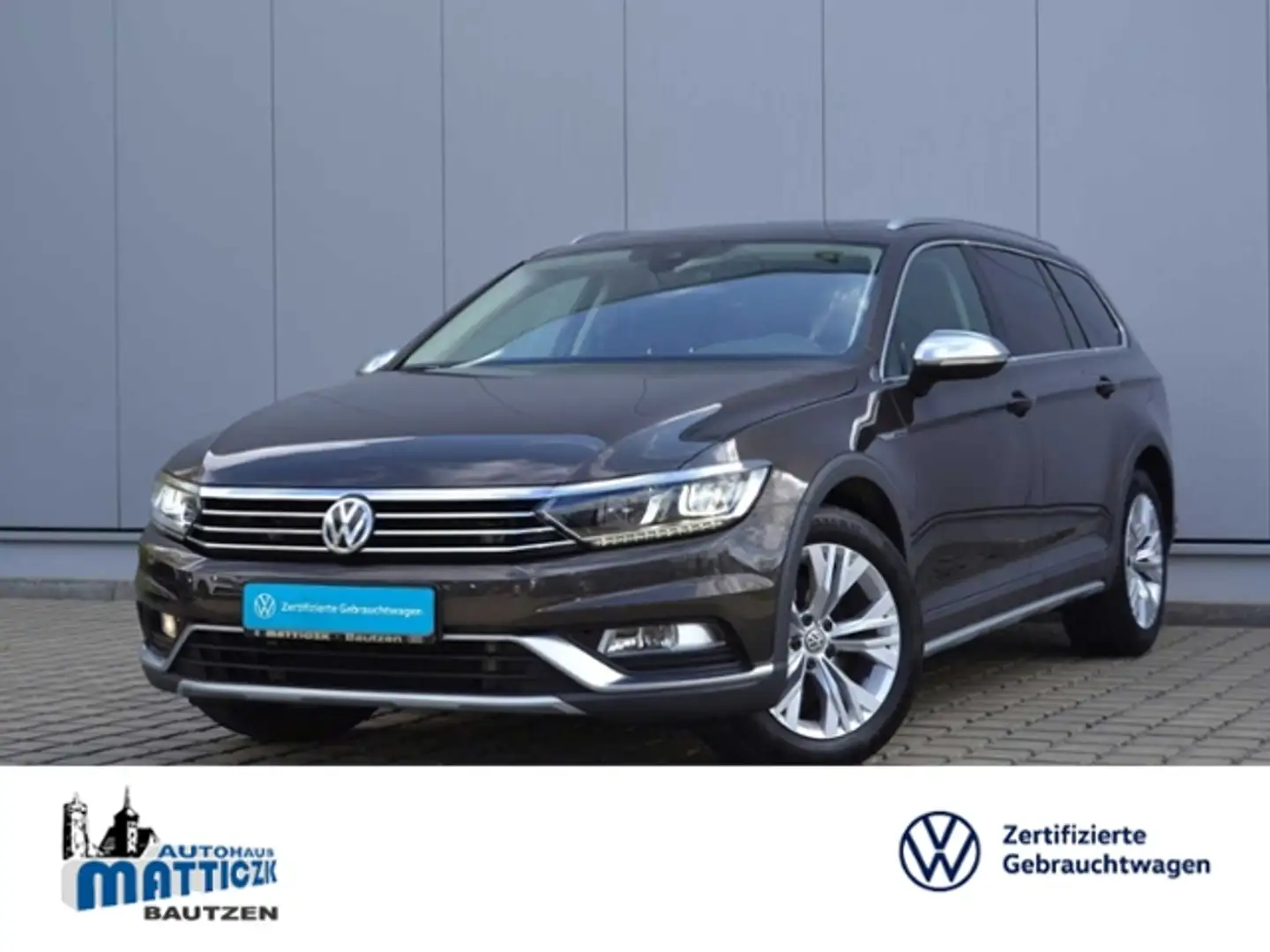 Volkswagen Passat Alltrack 2.0 TSI 220 PS 4M DSG PANORAMA/AHK/LED/DCC/NAVI+R Braun - 1