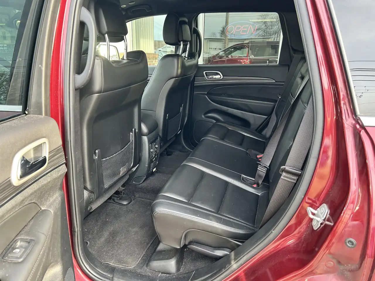 Jeep Grand Cherokee снимка Jeep Grand Cherokee
