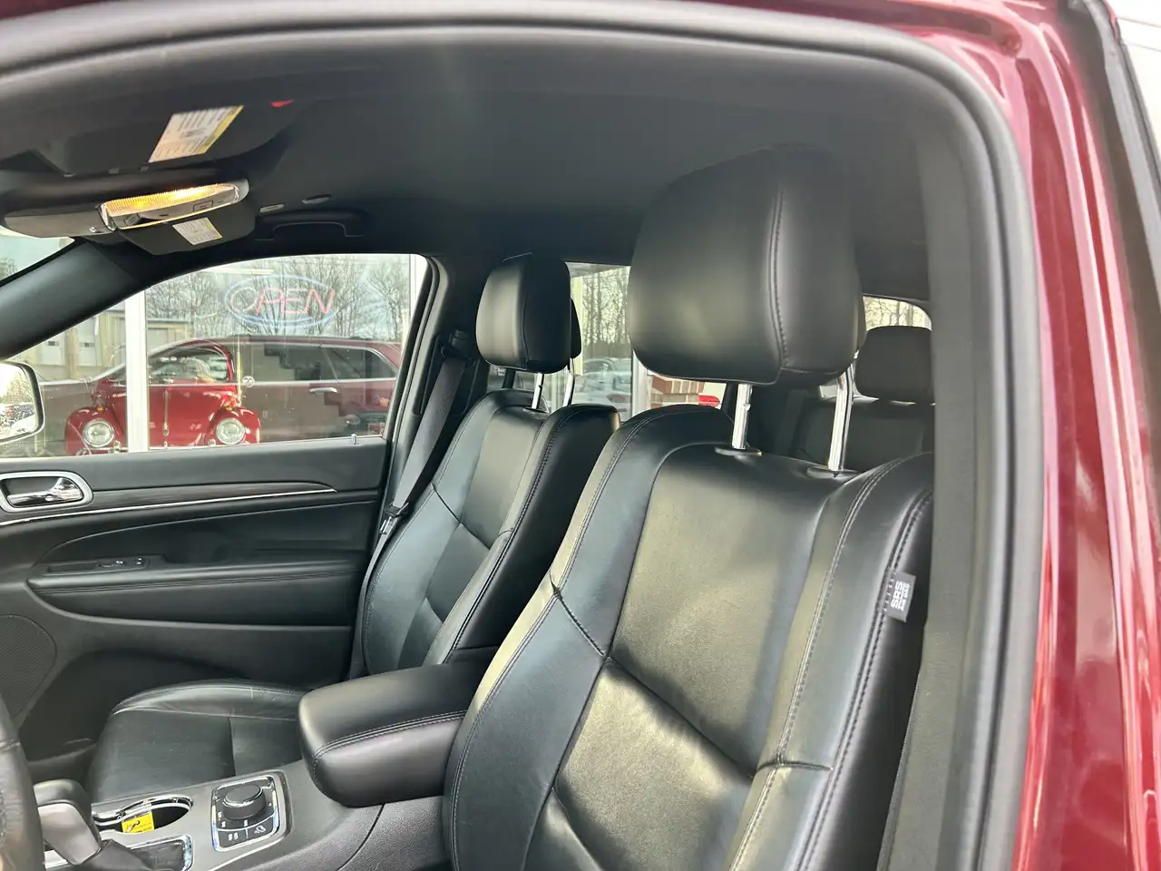 Jeep Grand Cherokee снимка Jeep Grand Cherokee