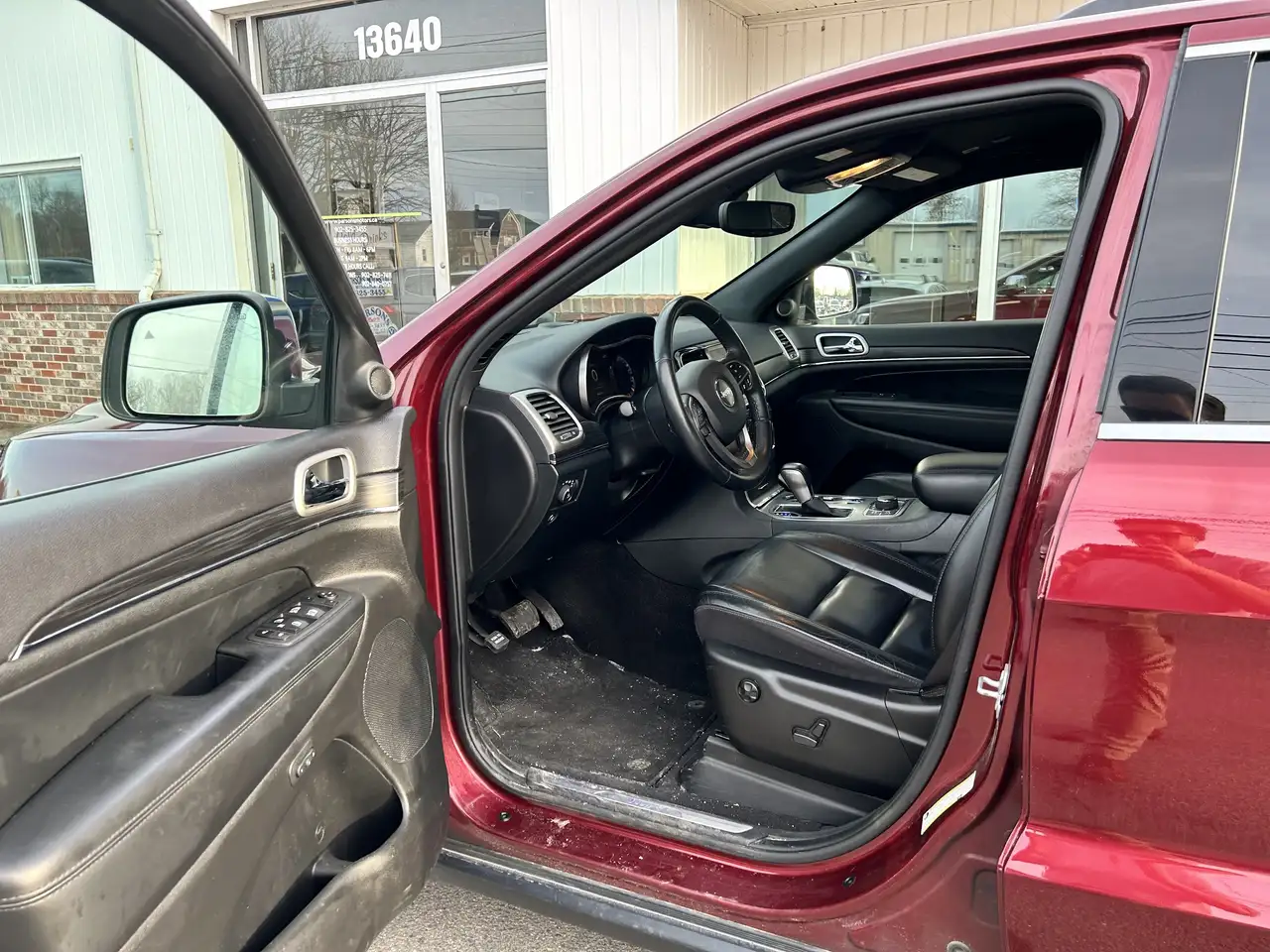 Jeep Grand Cherokee снимка Jeep Grand Cherokee