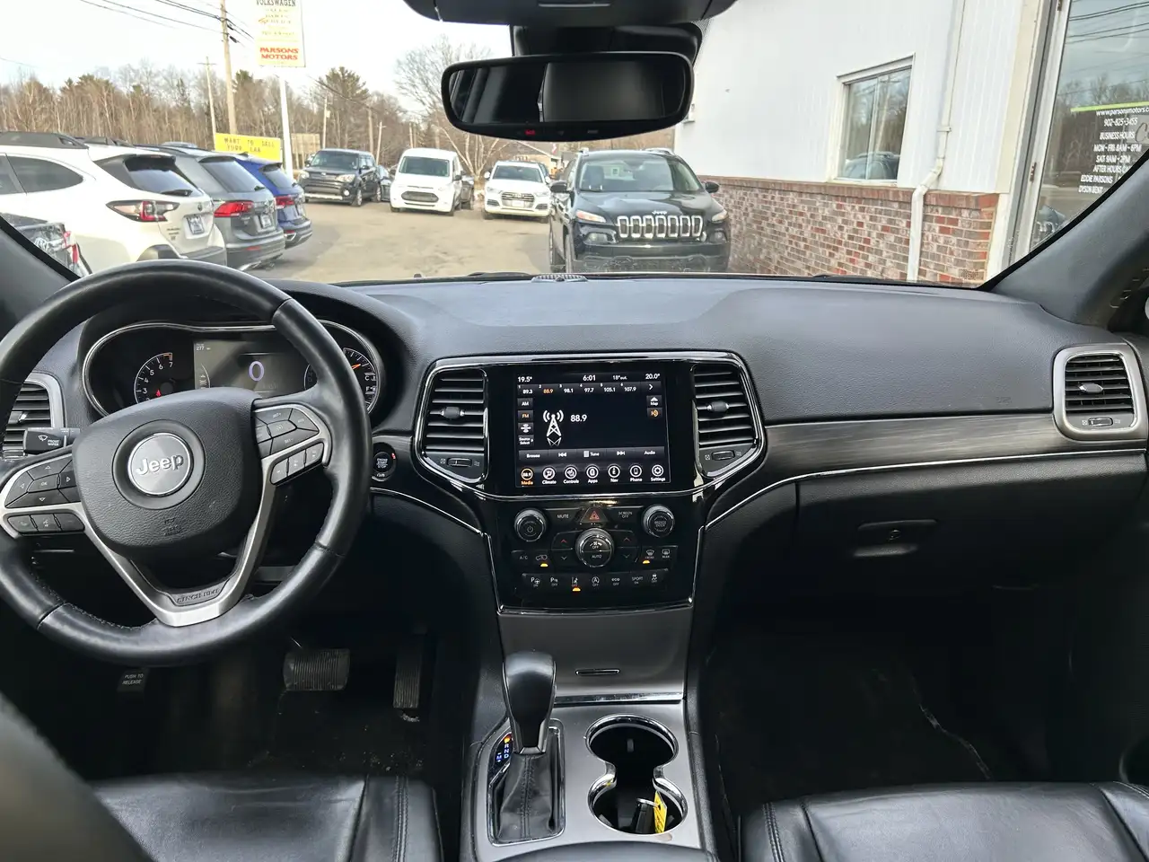 Jeep Grand Cherokee снимка Jeep Grand Cherokee
